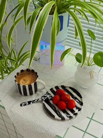 Tovaglioli Solstickan 33x33 cm, confezione da 20 - bianco-nero - Scandi Essentials