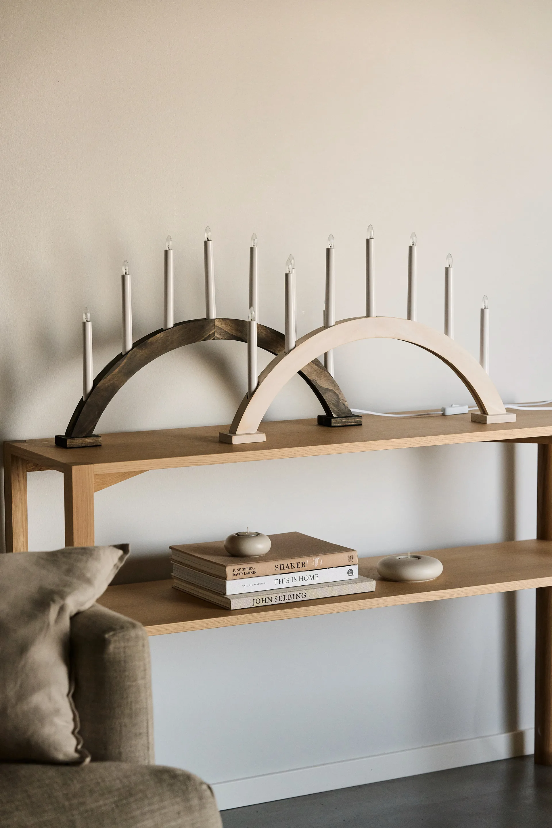 Arco per candele dell'Avvento Sky 41 cm, bianco smaltato Scandi Living