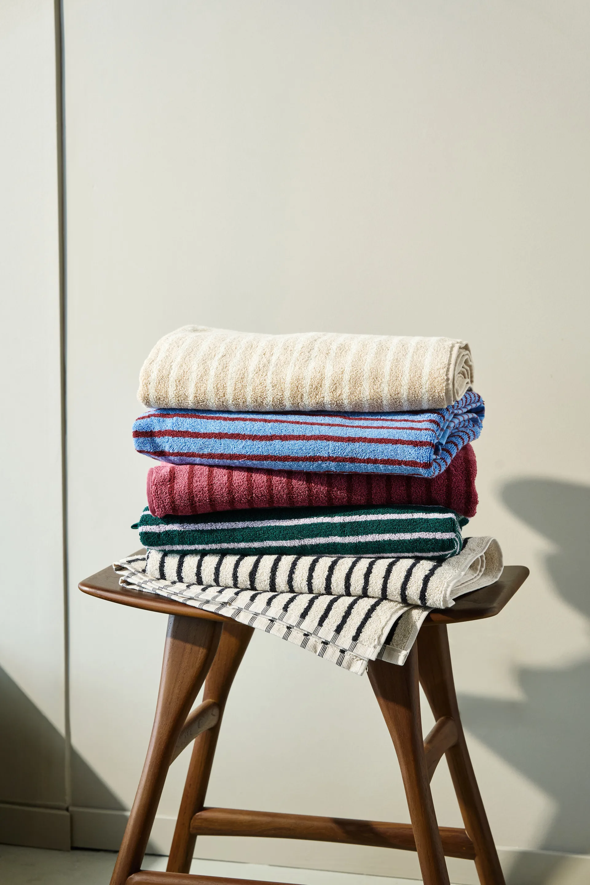 Asciugamano da bagno Drift 70x140 cm, Beige-bianco Scandi Living