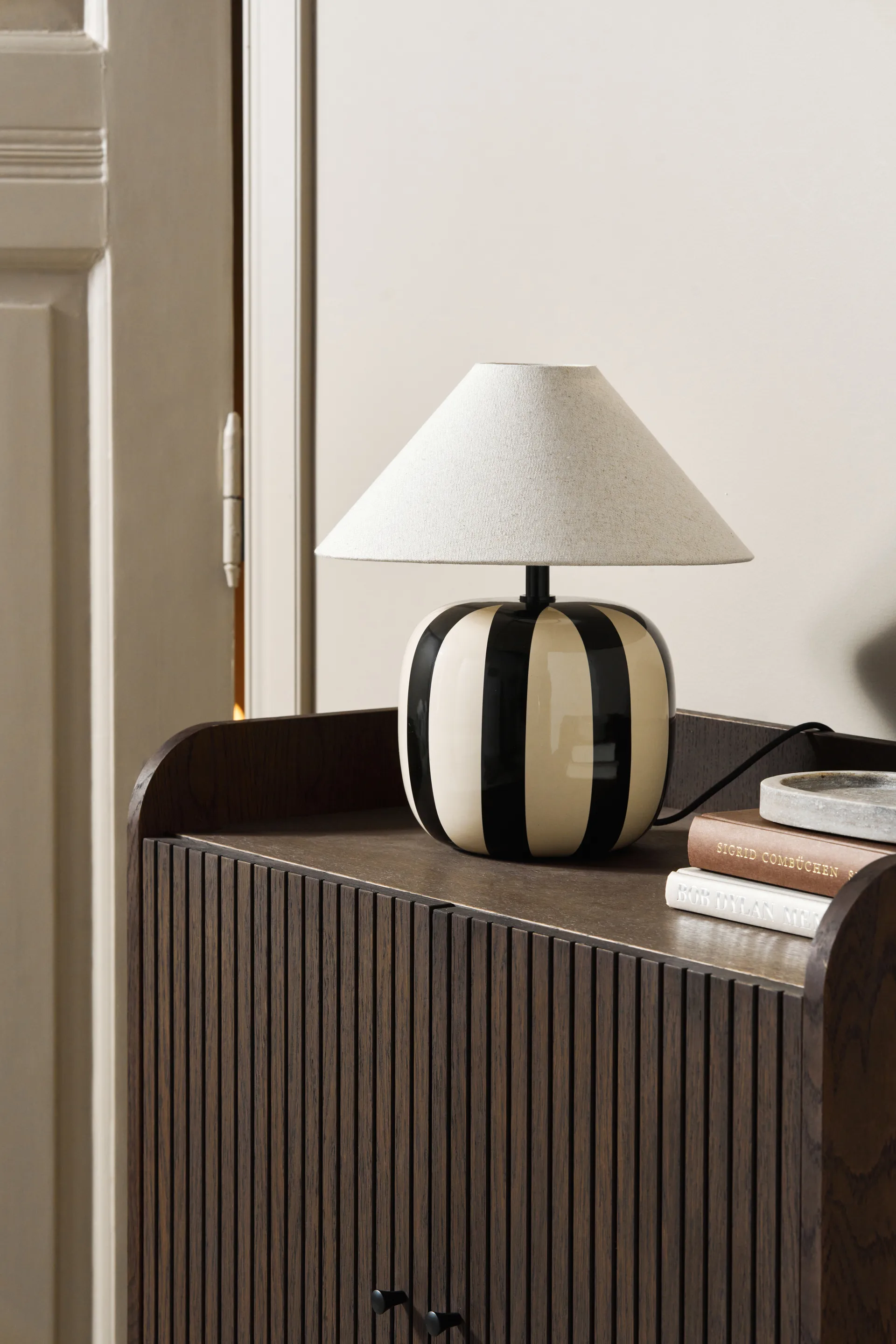 Lampada da tavolo Alvar 31 cm, Nero Scandi Living