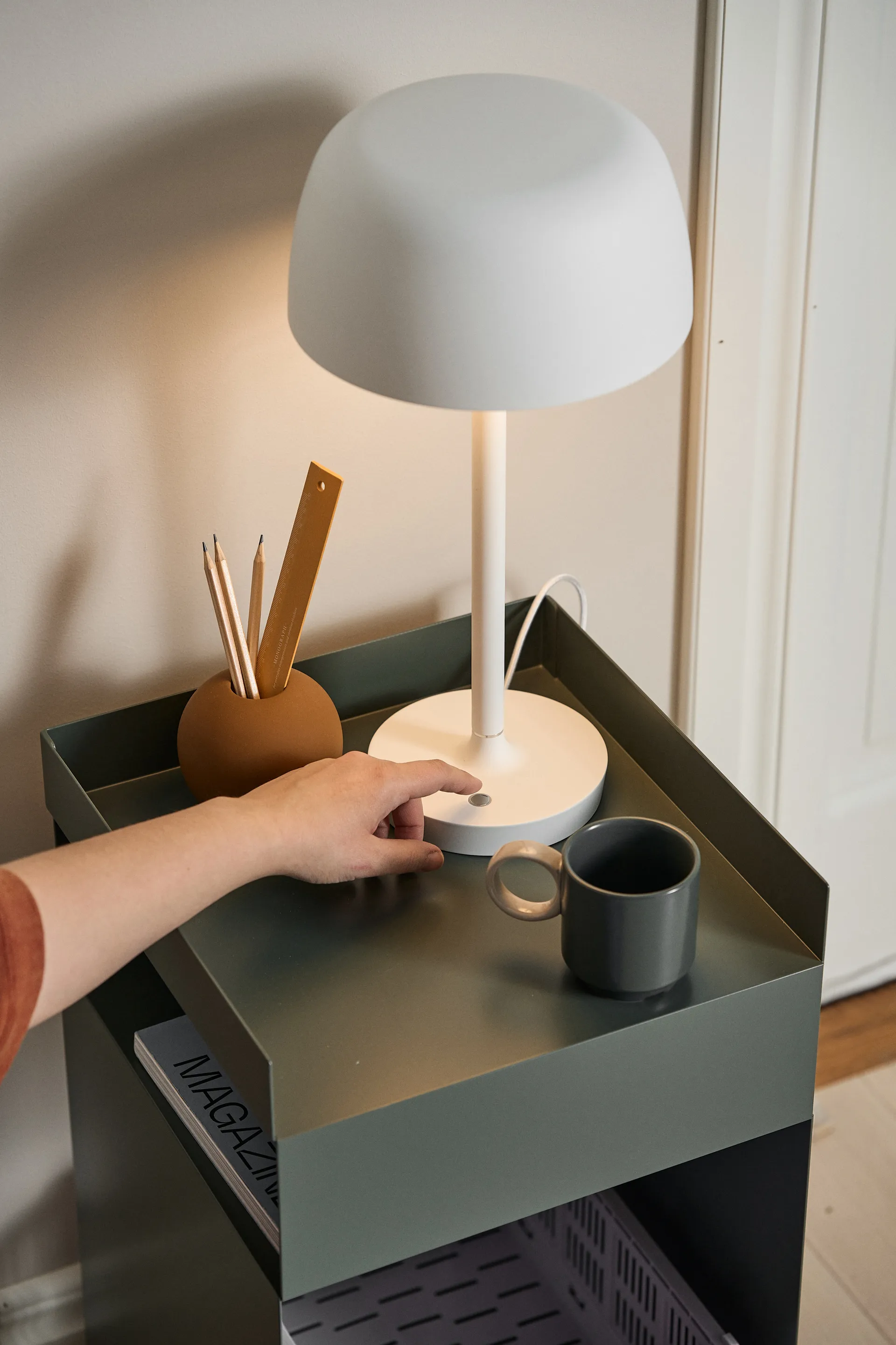 Lampada da tavolo Halo 45,5 cm, White Scandi Living