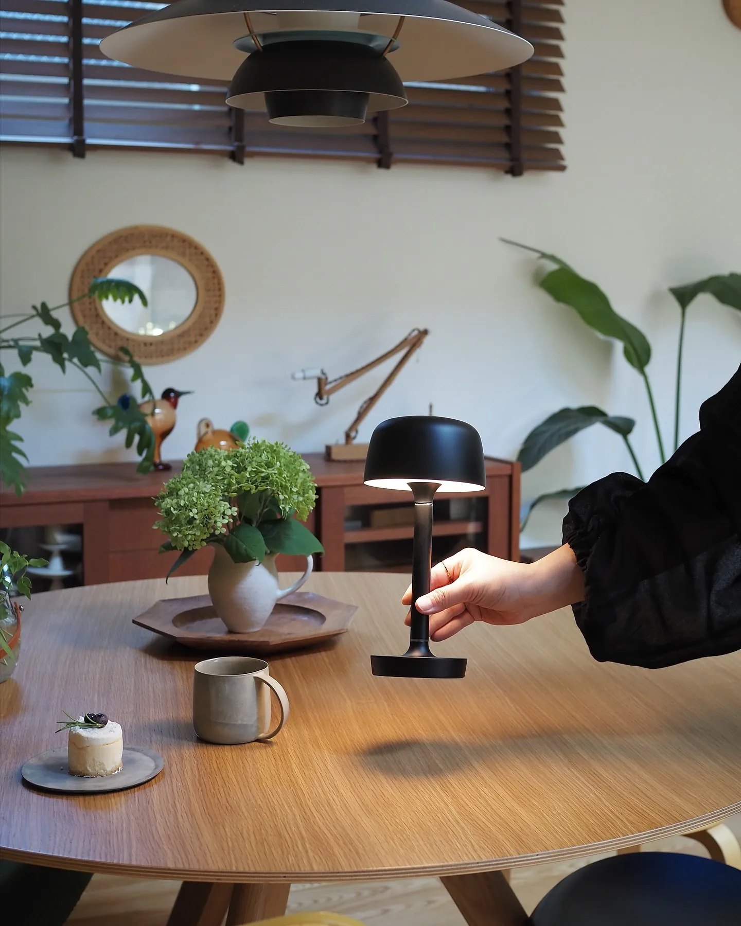 Lampada da tavolo portatile Halo 25,5 cm, Black Scandi Living