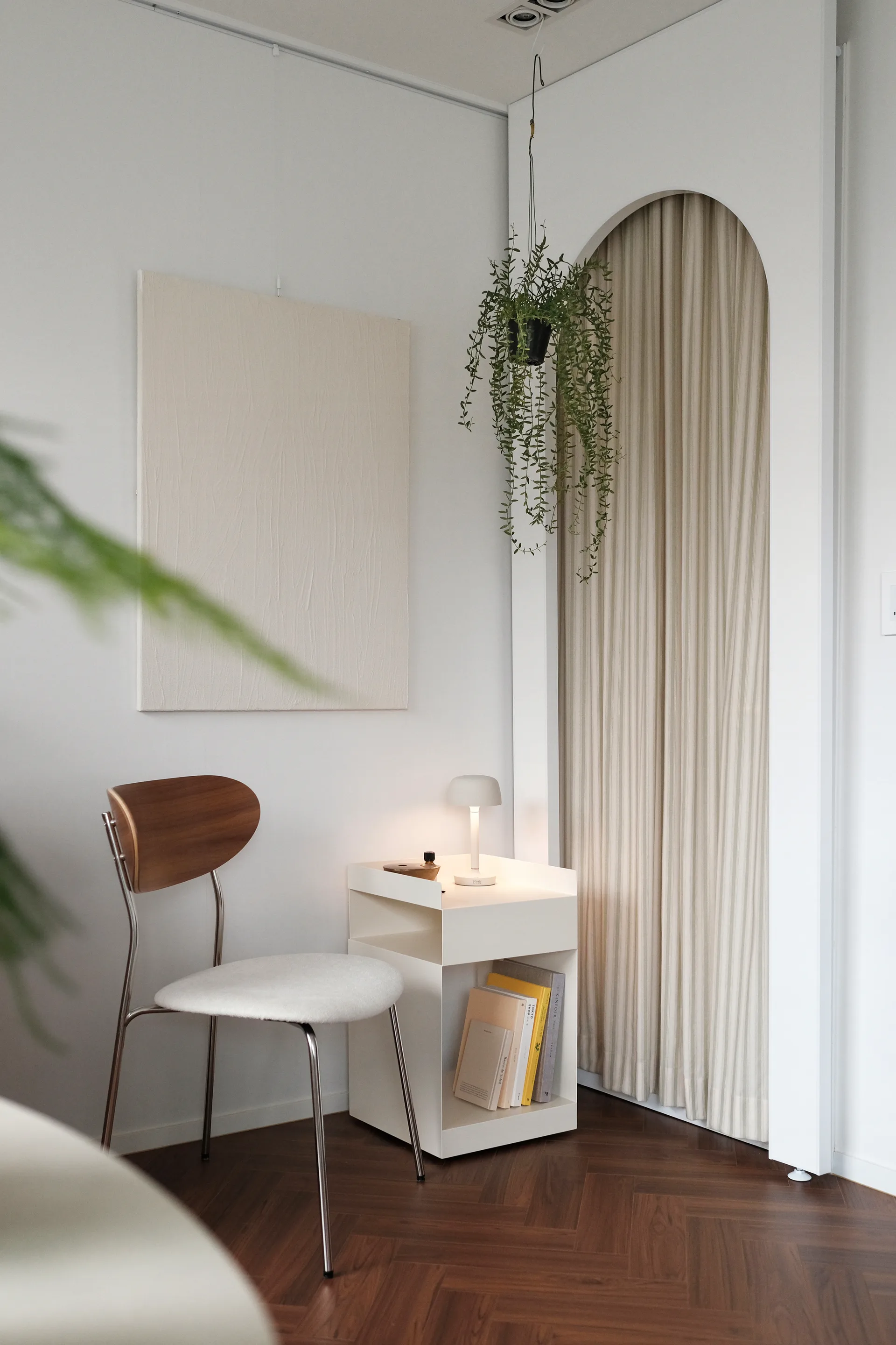 Lampada da tavolo portatile Halo 25,5 cm, White Scandi Living