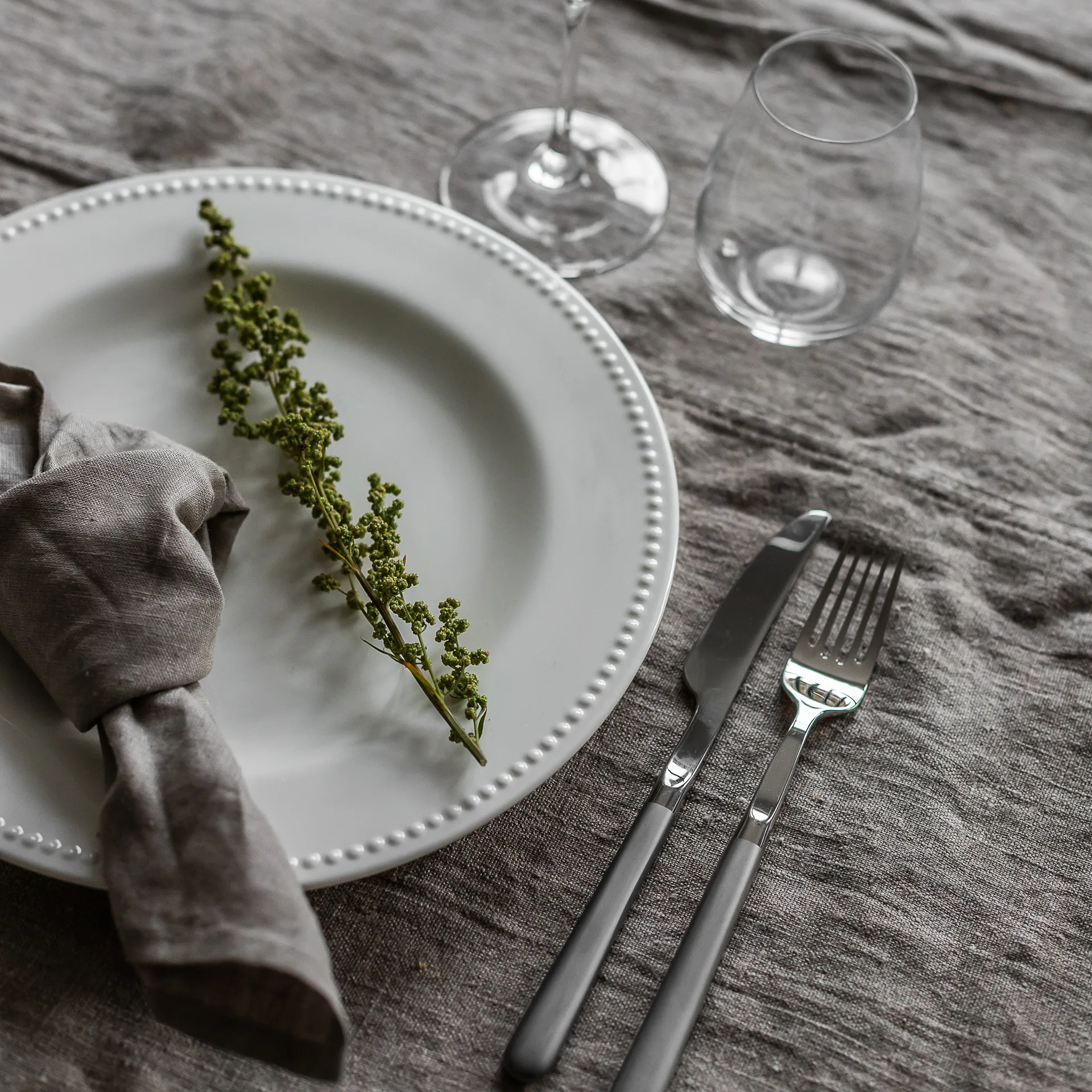 Piatto Dots 28 cm confezione da 4, Bianco crema Scandi Living