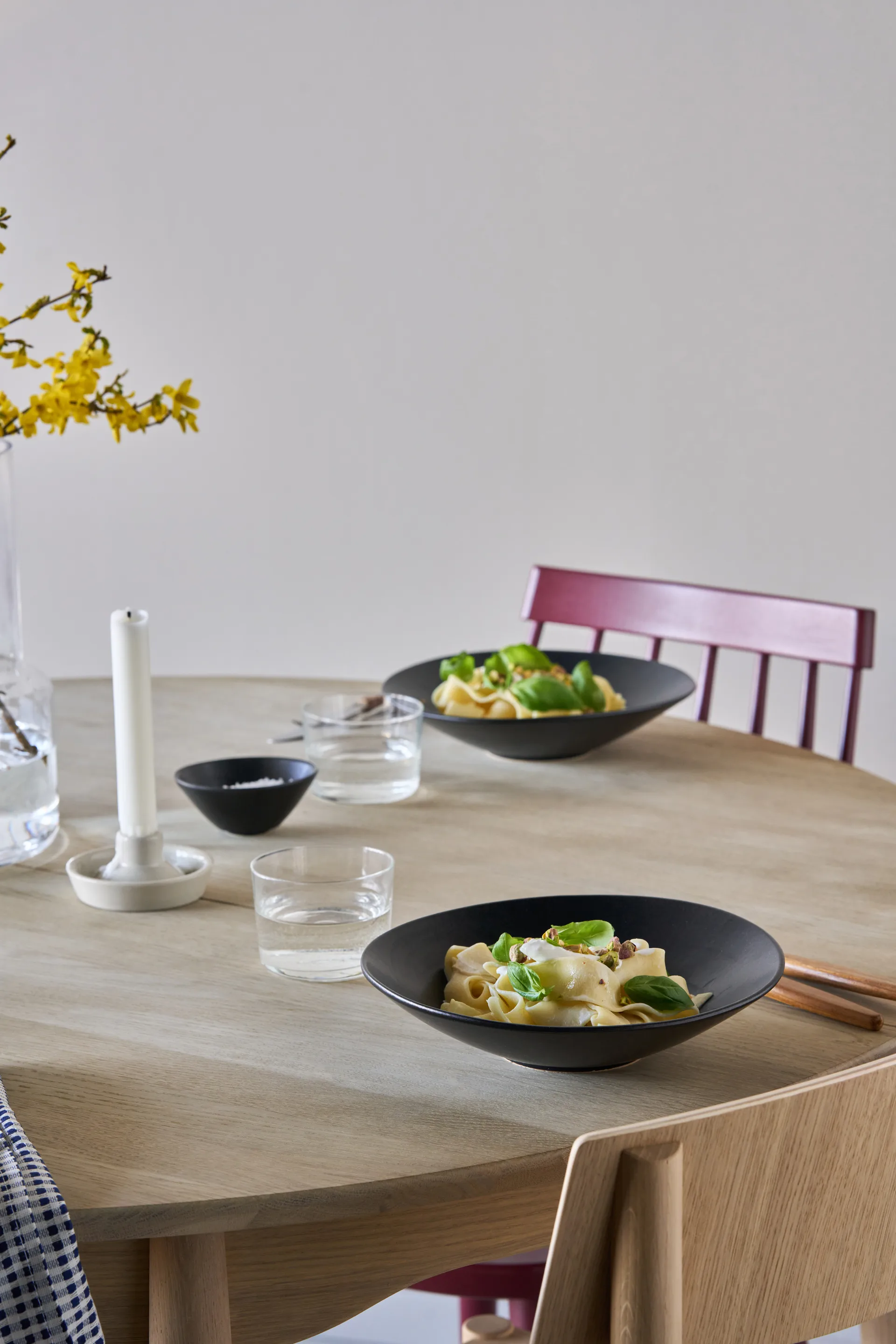Piatto per pasta Terra, Nero in gres, Ø22,5 cm Scandi Living