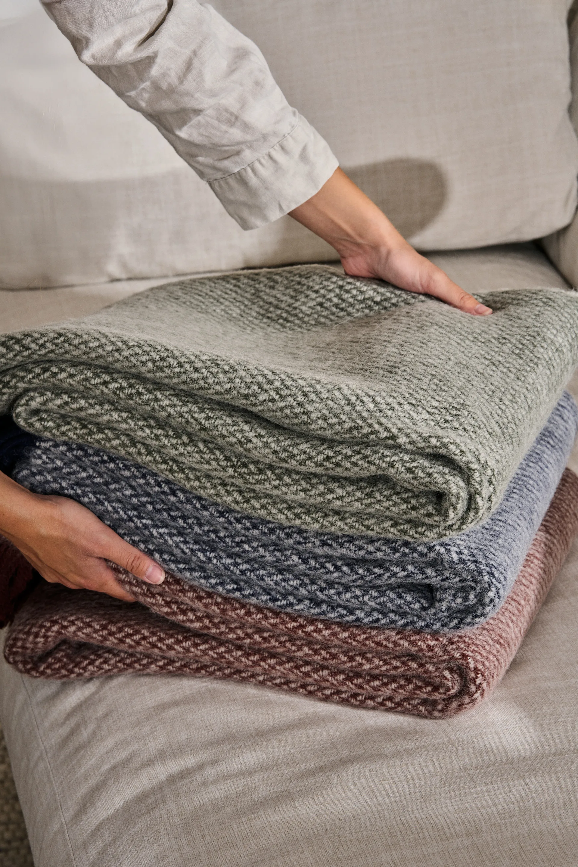 Plaid in lana Sandstone 130x180 cm, Khaki verde Scandi Living