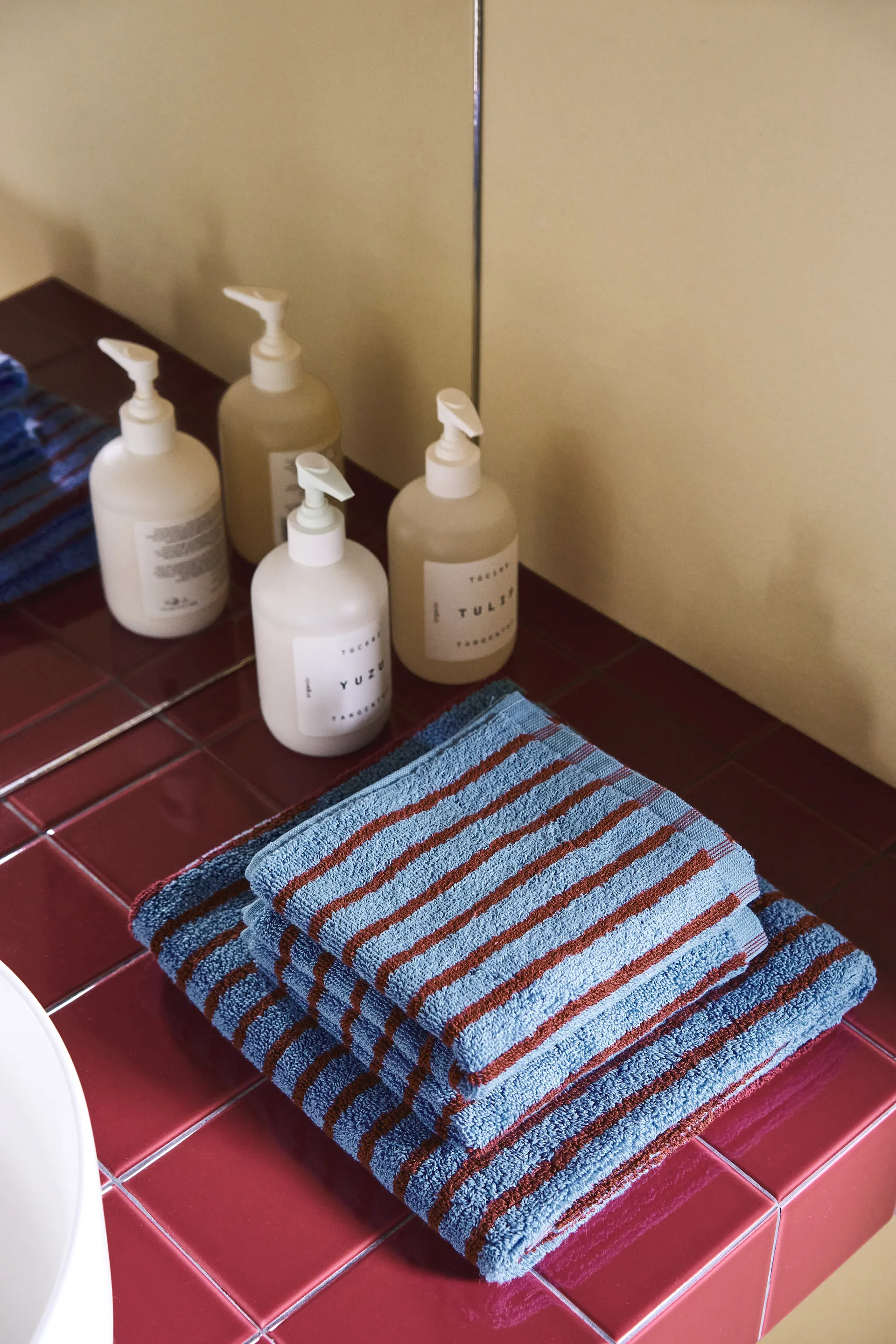 Set asciugamani Drift 4 pezzi - Blu-rosso Scandi Living