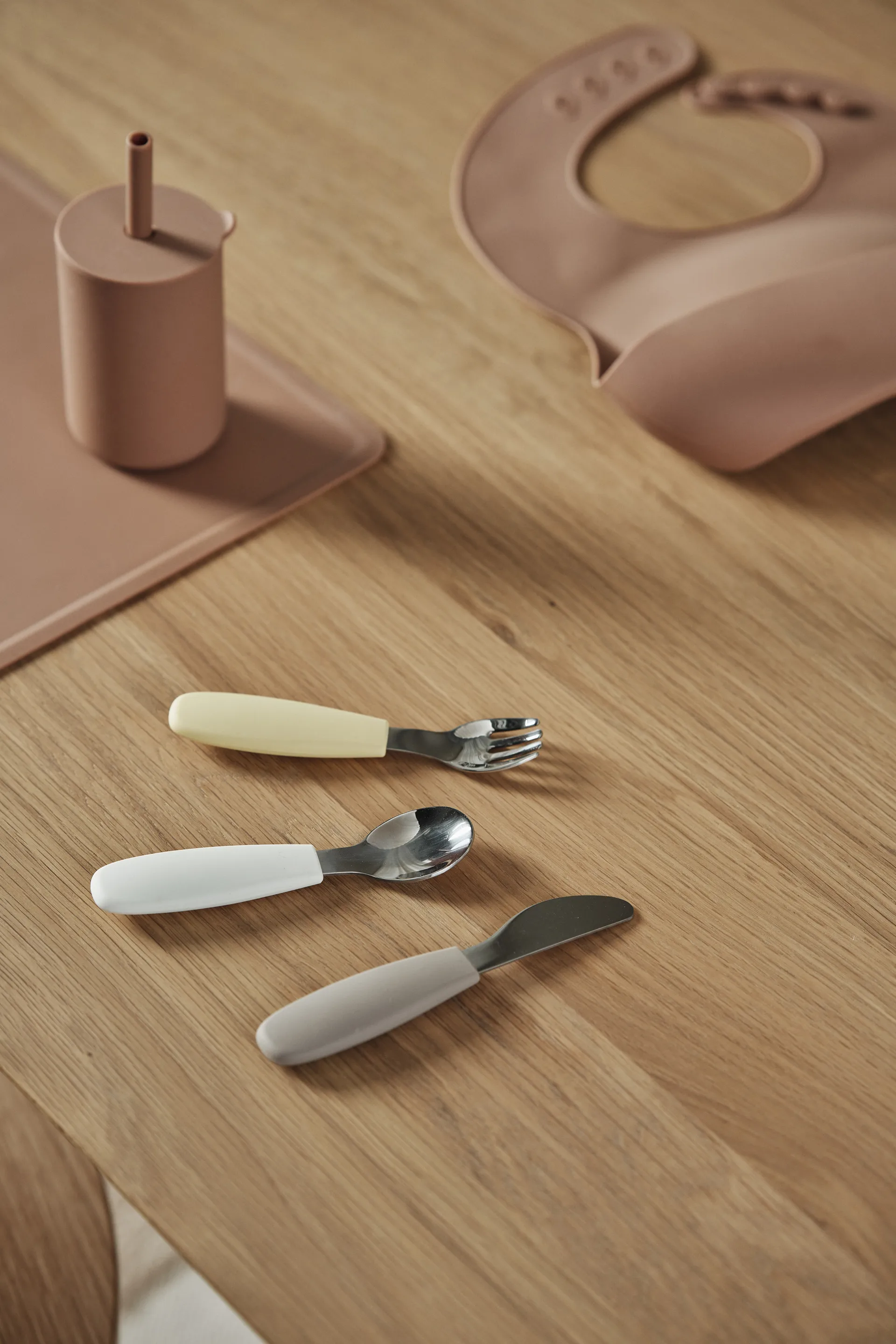 Set di posate in silicone 3 pezzi Dine, Taupe Scandi Living