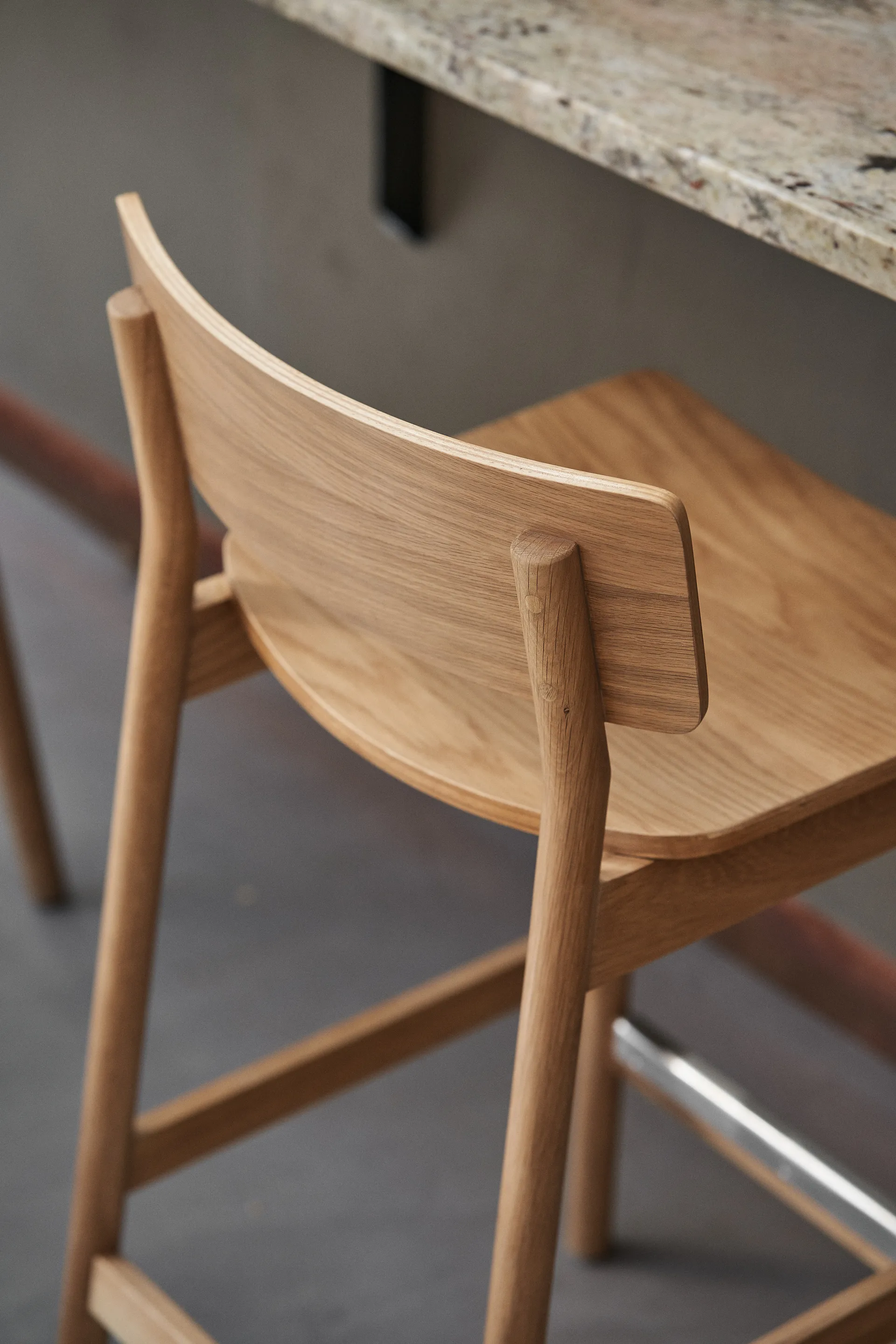Sgabello da bar Horizon 67 cm, Laqurered oak Scandi Living