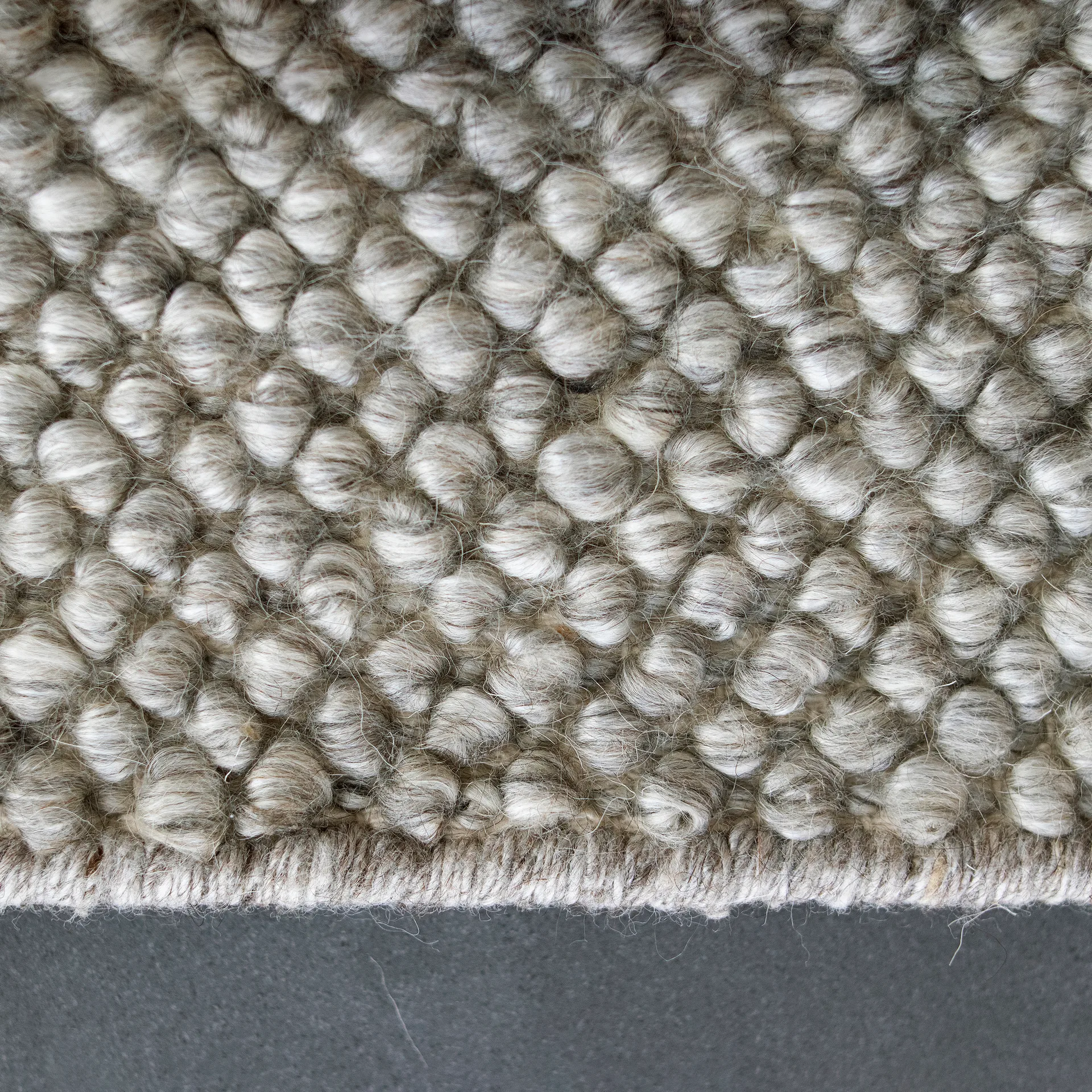 Tappeto in lana Flock nature grey, 200x300 cm Scandi Living