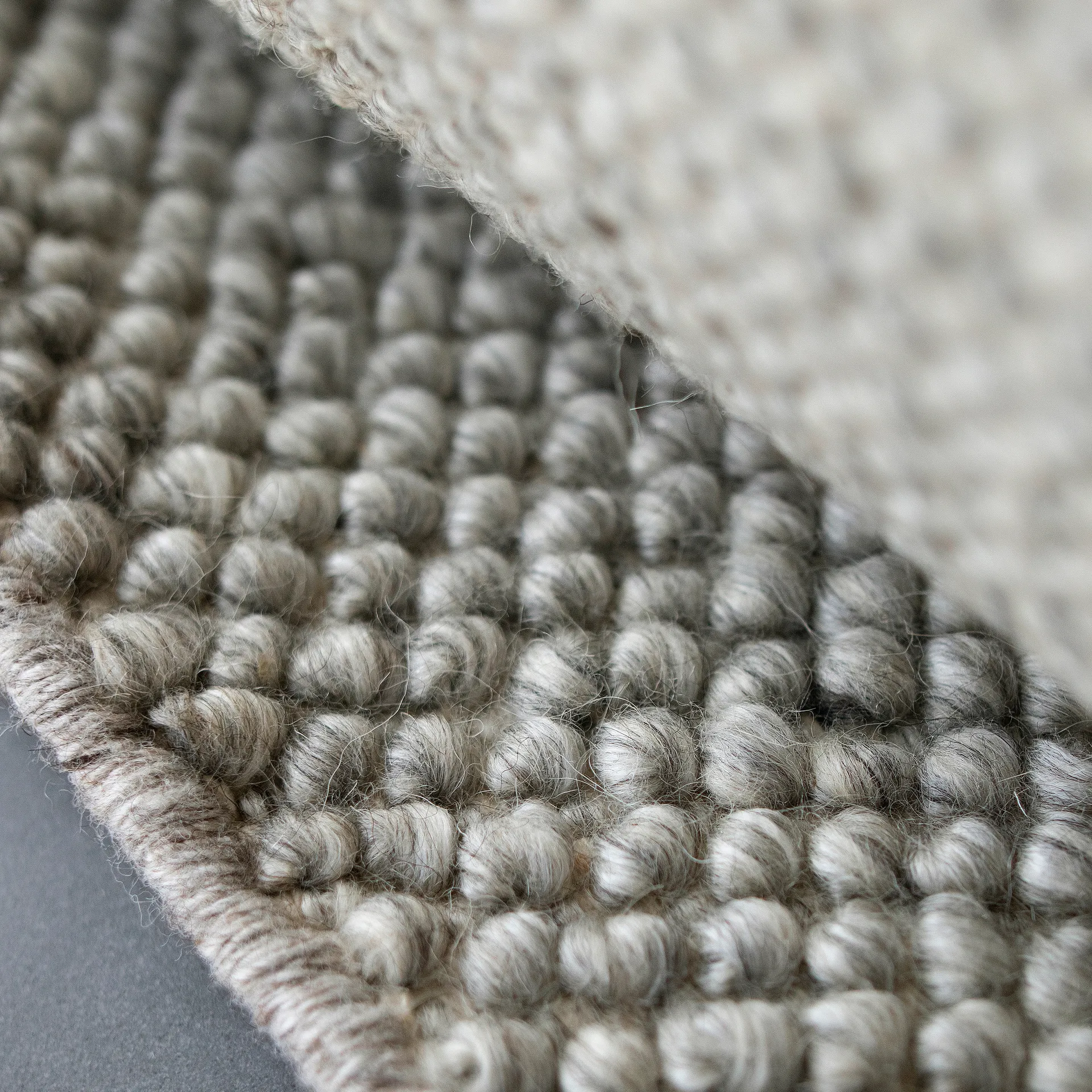 Tappeto in lana Flock nature grey, 200x300 cm Scandi Living