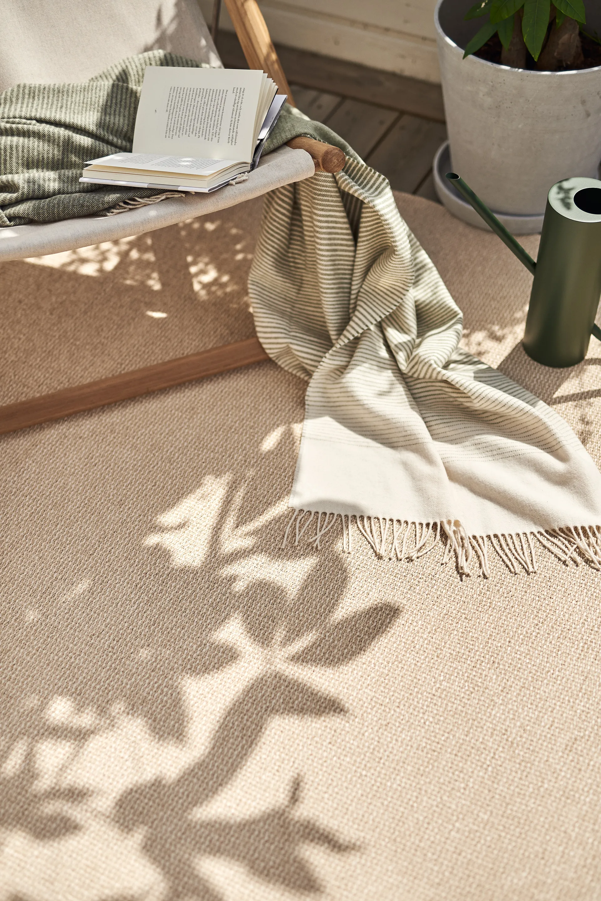 Tappeto in plastica Mellow beige, 200x300 cm Scandi Living