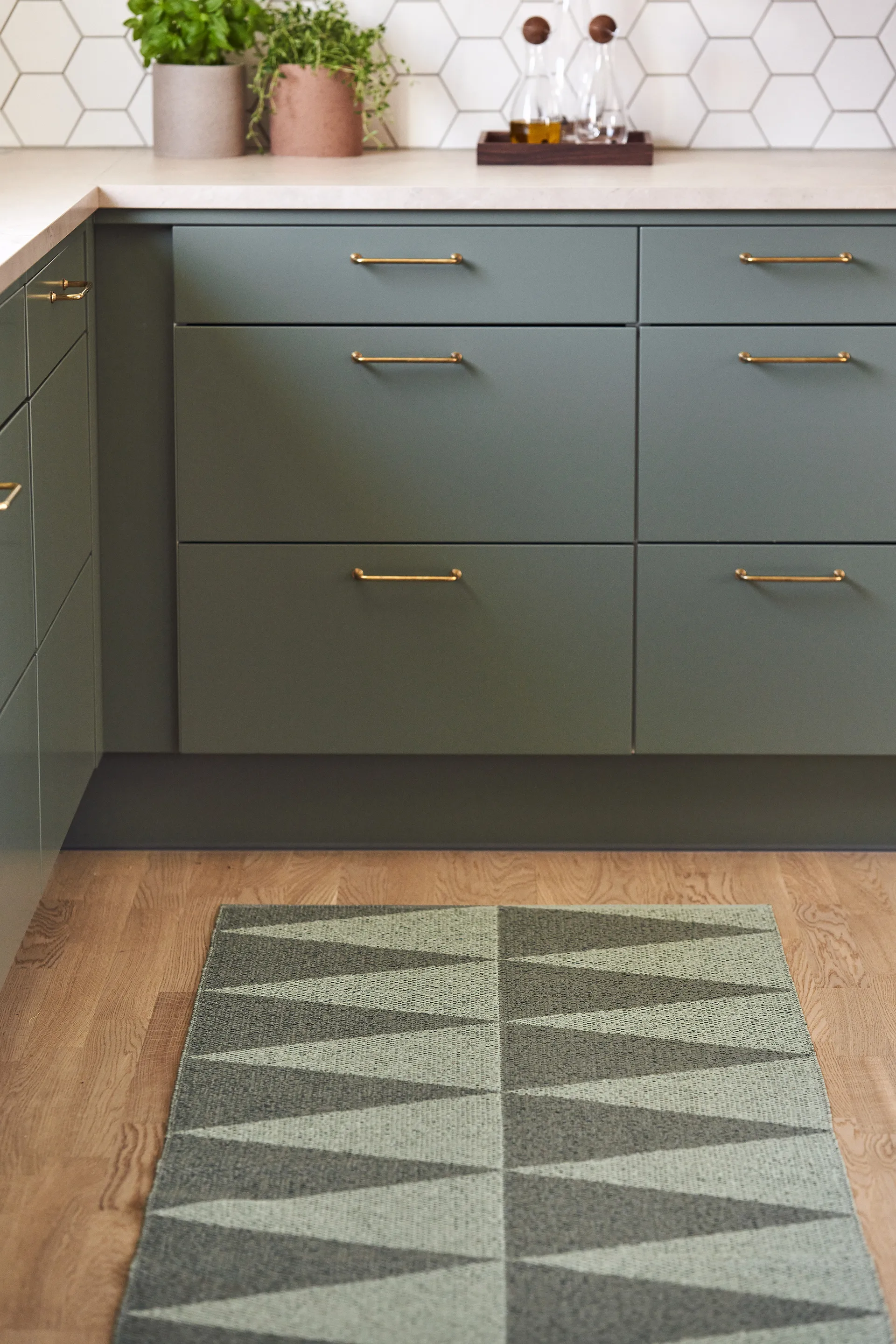 Tappeto in plastica Rime verde, 70x150cm Scandi Living