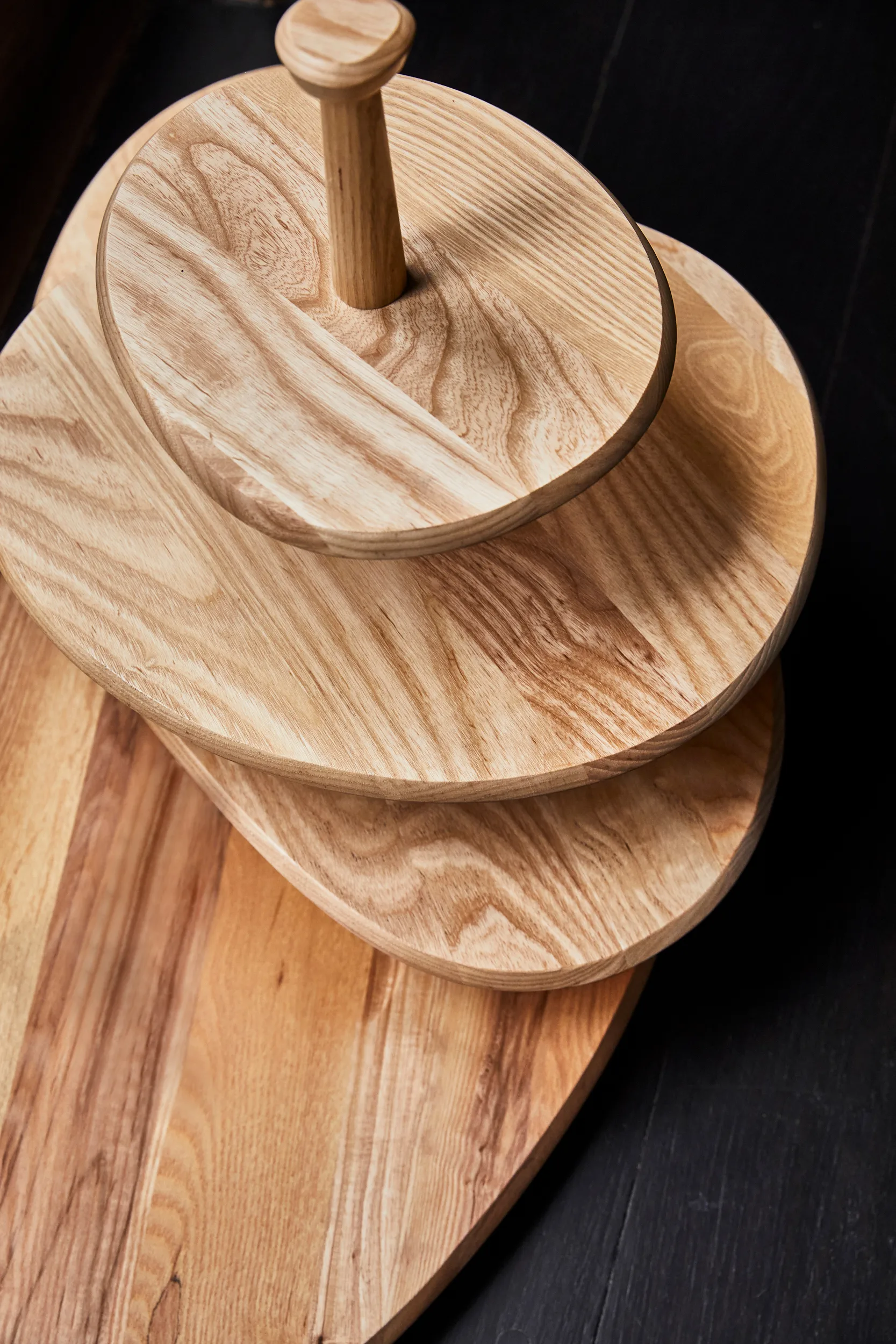 Alzatina per torta 2 livelli Dune 01, Ash Serax