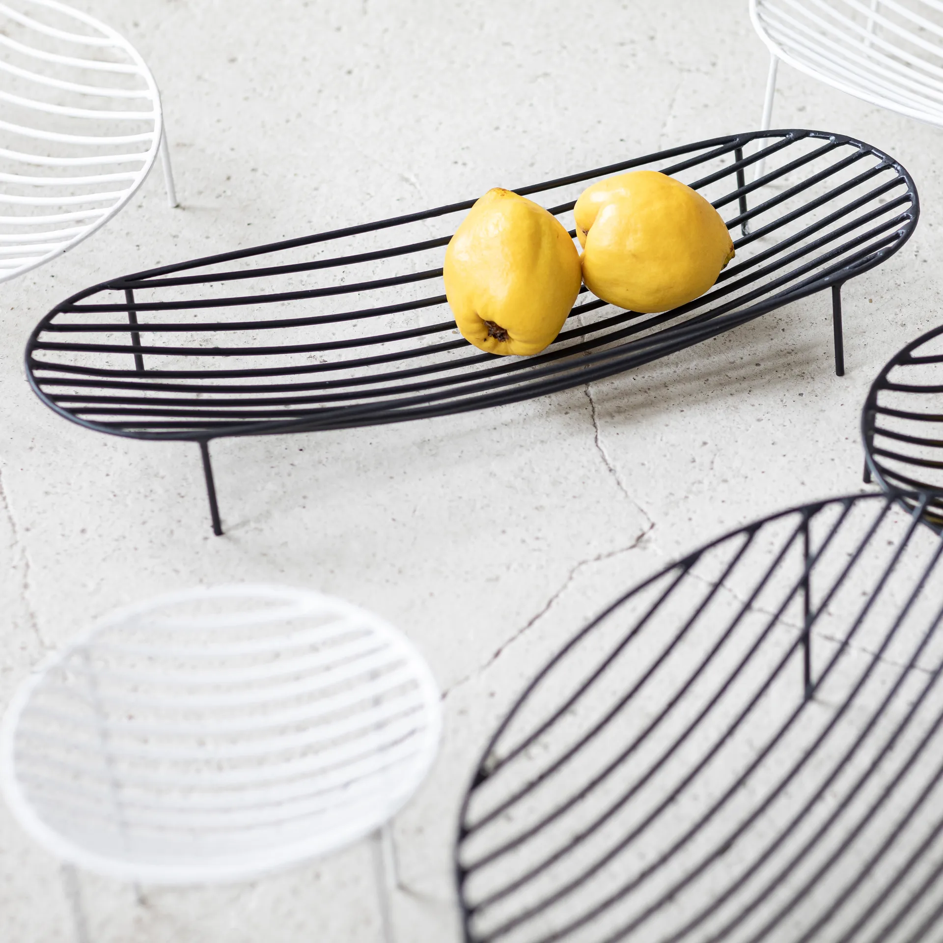 Piatto da frutta Nana 14,5x45 cm, nero Serax