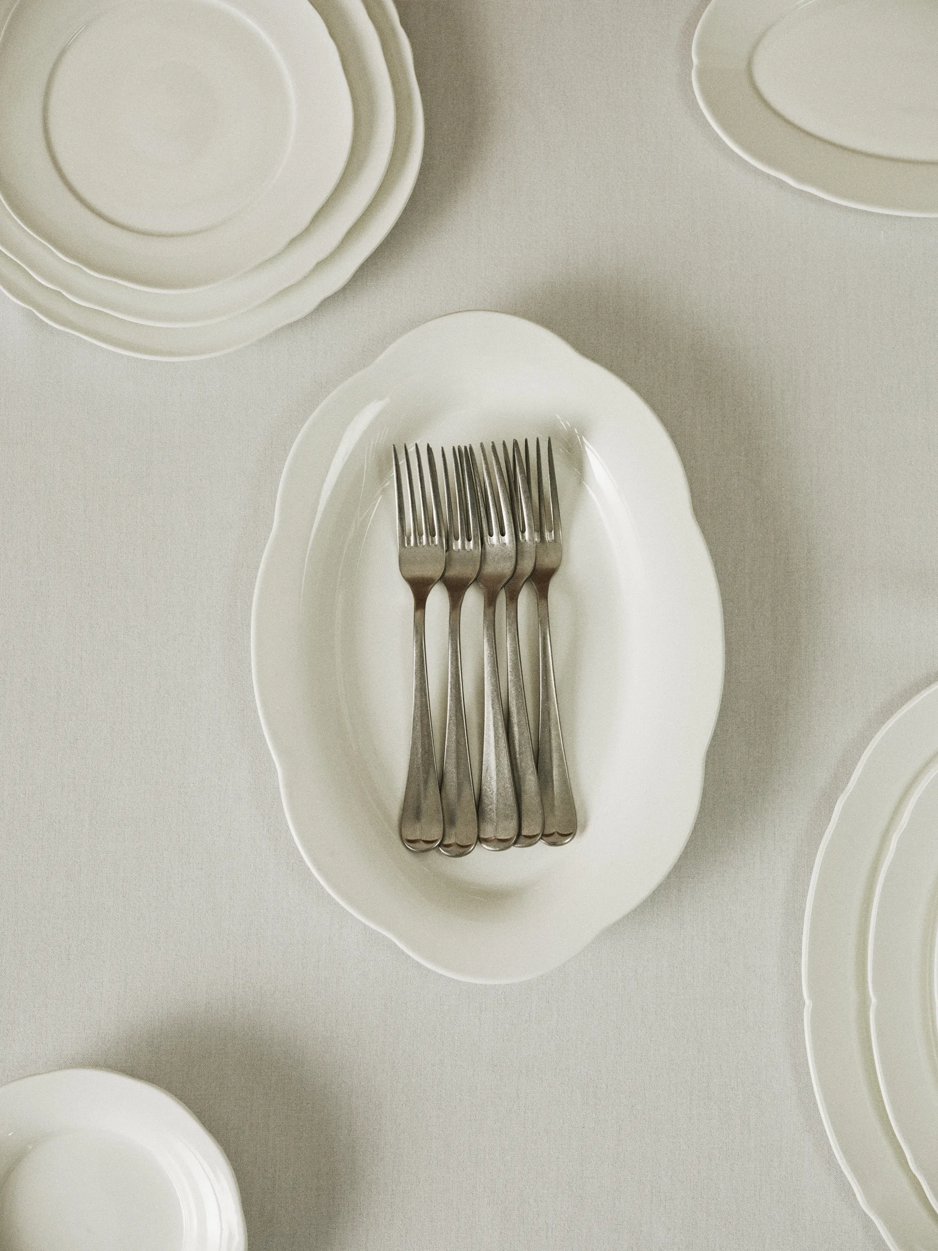 Piatto ovale fondo Silhouette M 15x24,5 cm confezione da 2, Bianco Serax