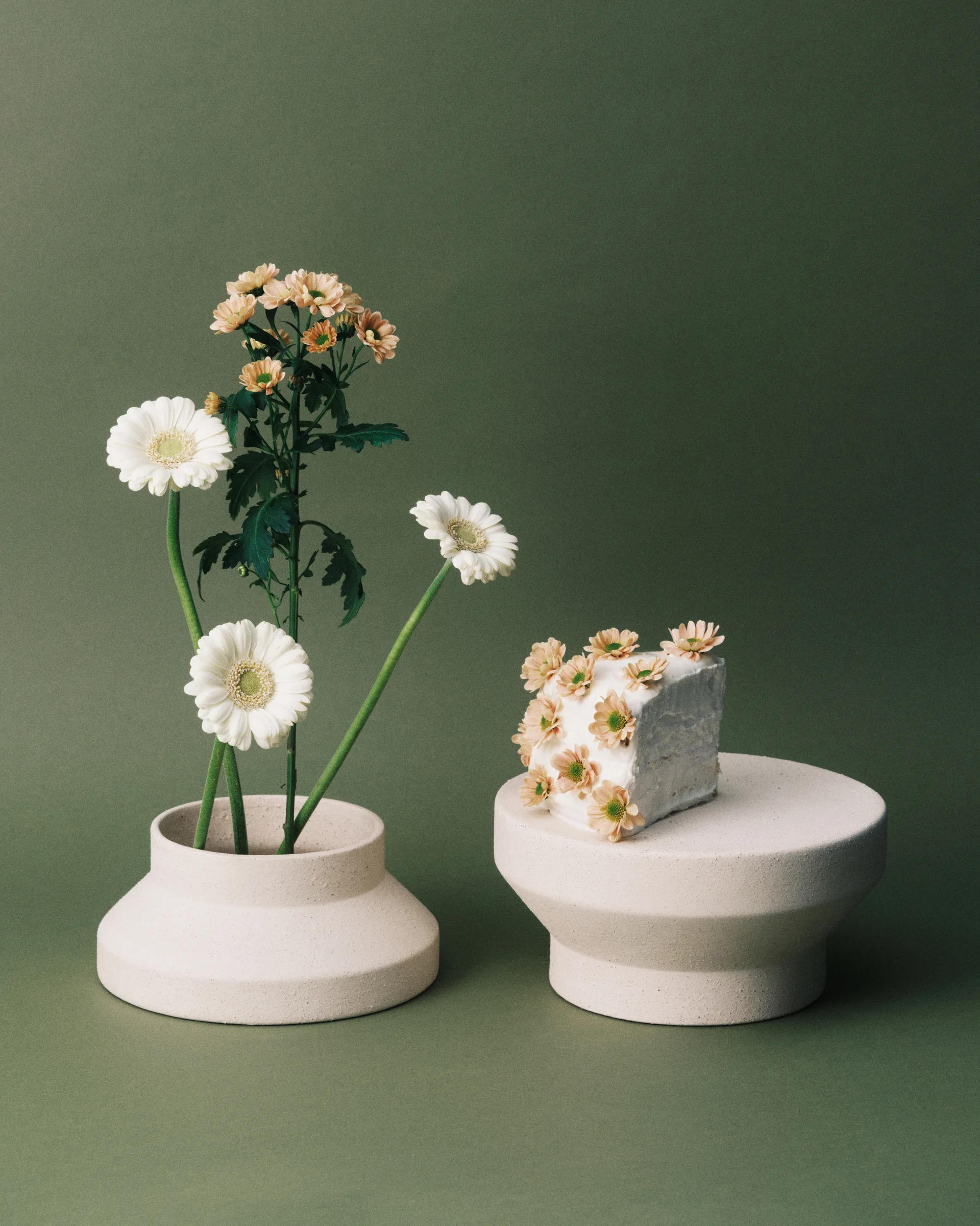 Vaso/piatto da torta Mira S, Beige Serax