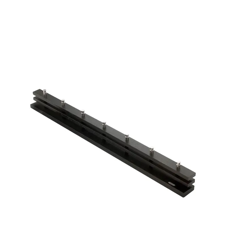 Attaccapanni Cutter - Rovere, mordenzato nero, 7 pz pomelli - Skagerak