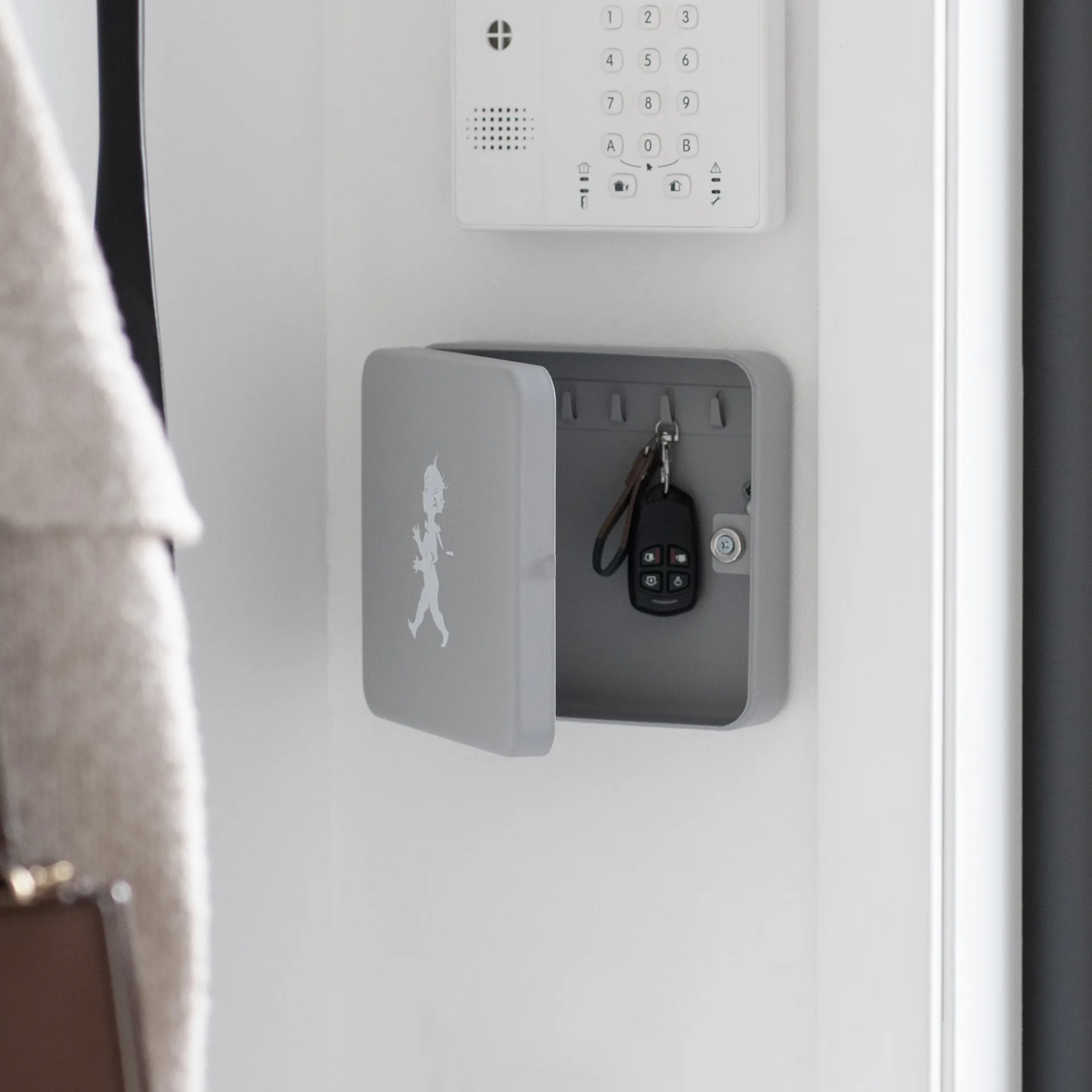 Mobiletto per le chiavi Solstickan 16x17 cm, Grigio Solstickan Design