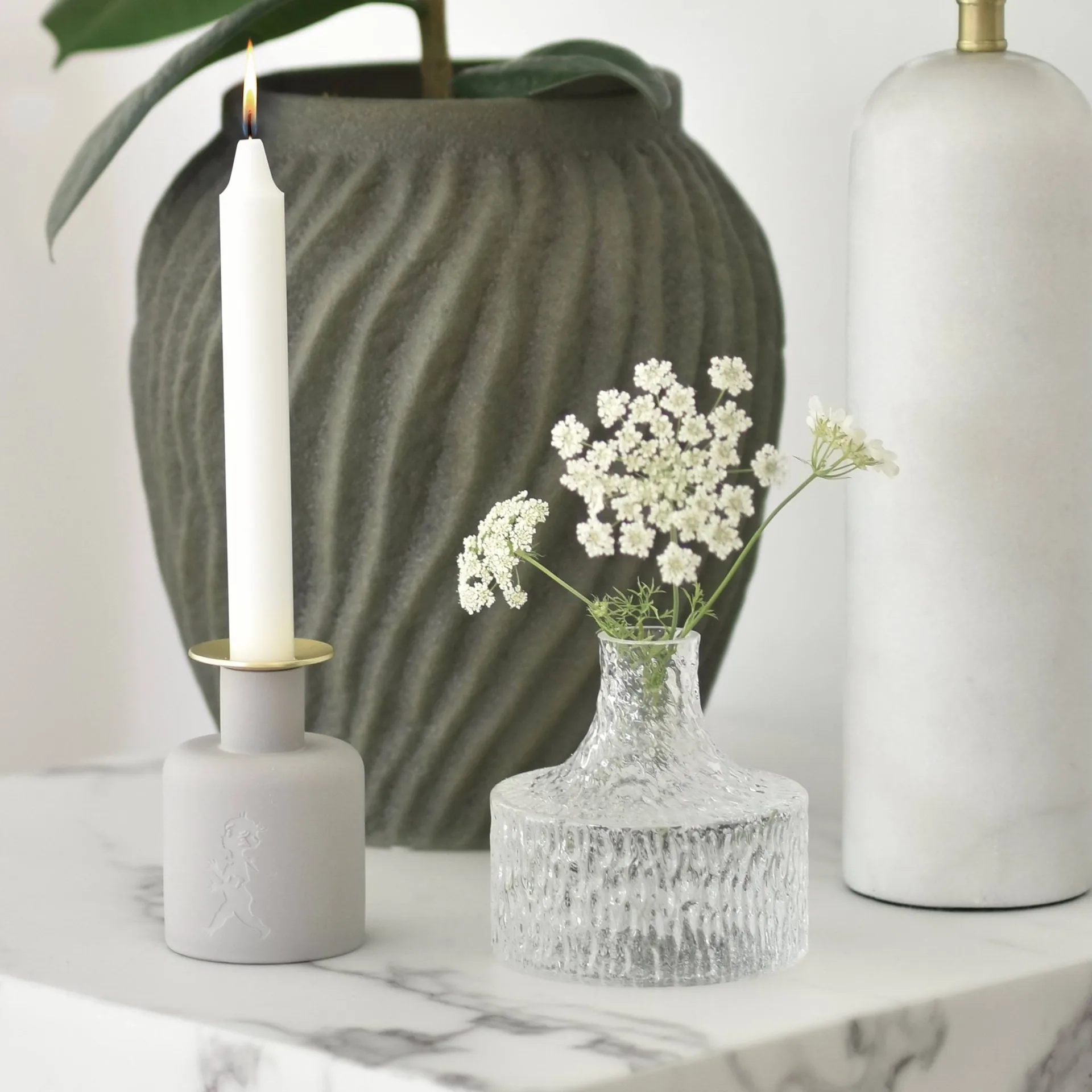 Solstickan portacandele in ceramica, Grigio chiaro Solstickan Design