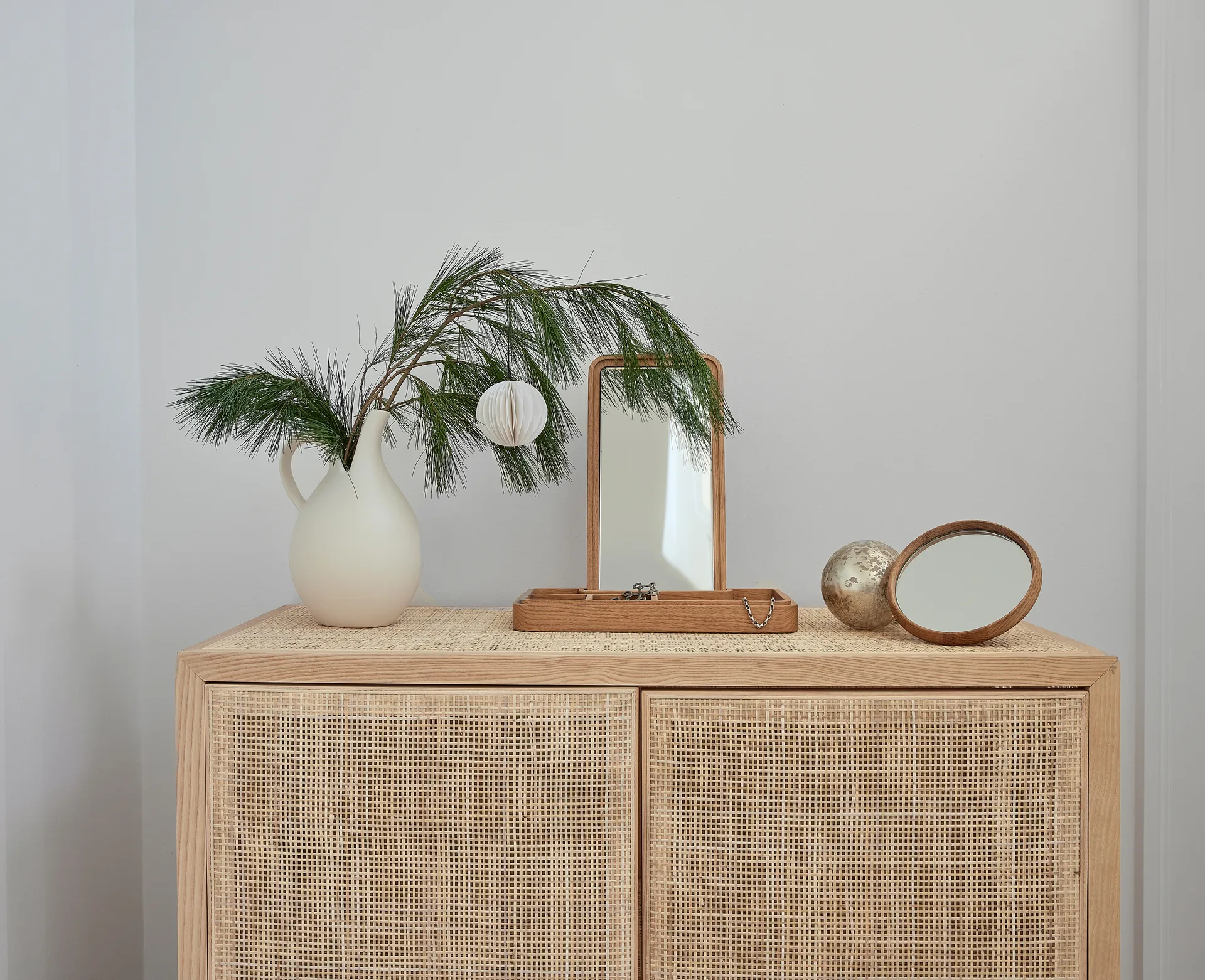 Specchio con portagioie, 32 cm, Rovere Spring Copenhagen