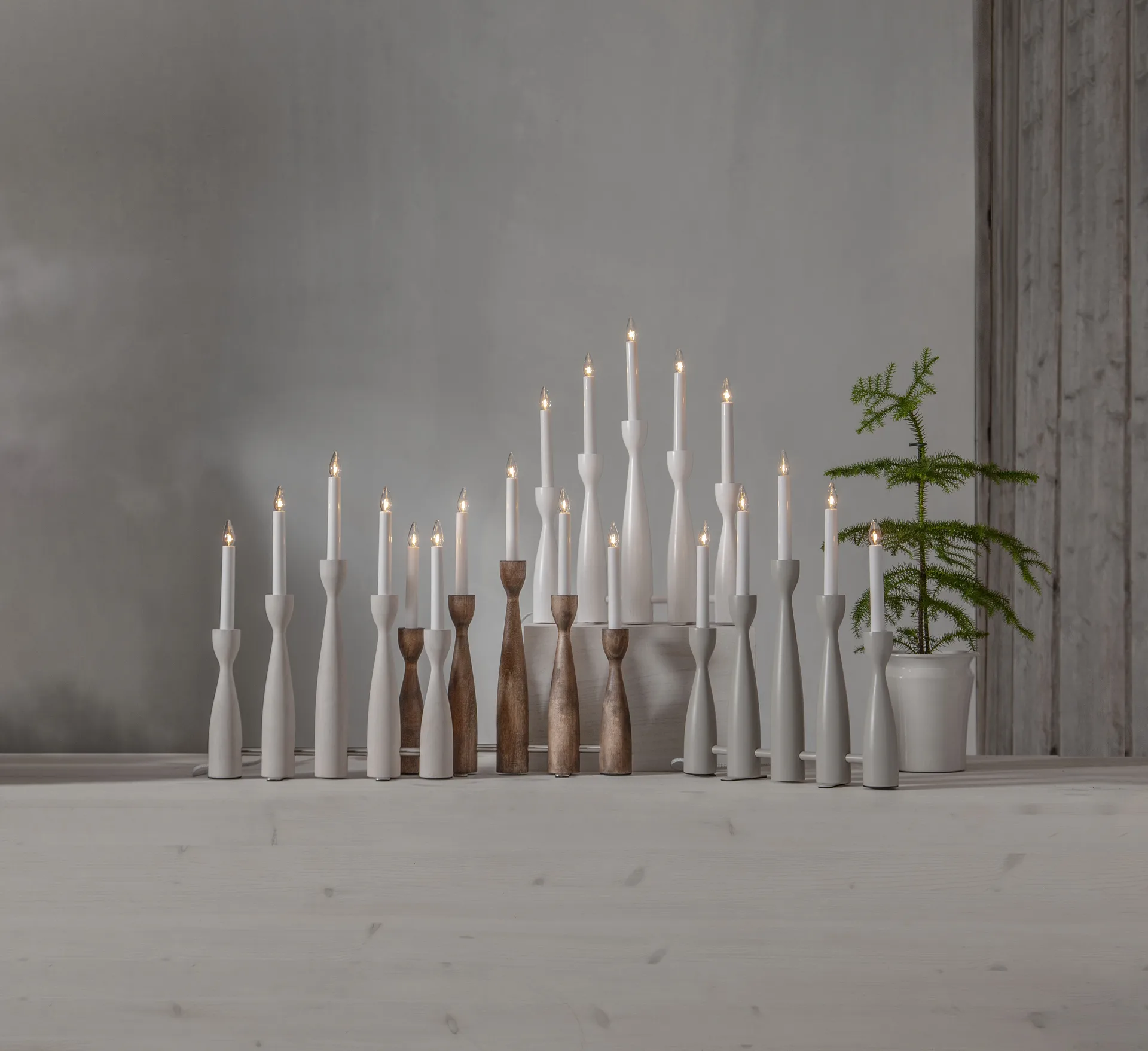 Candelabro dell'Avvento Midja 2.0, Bianco macchiato Star Trading