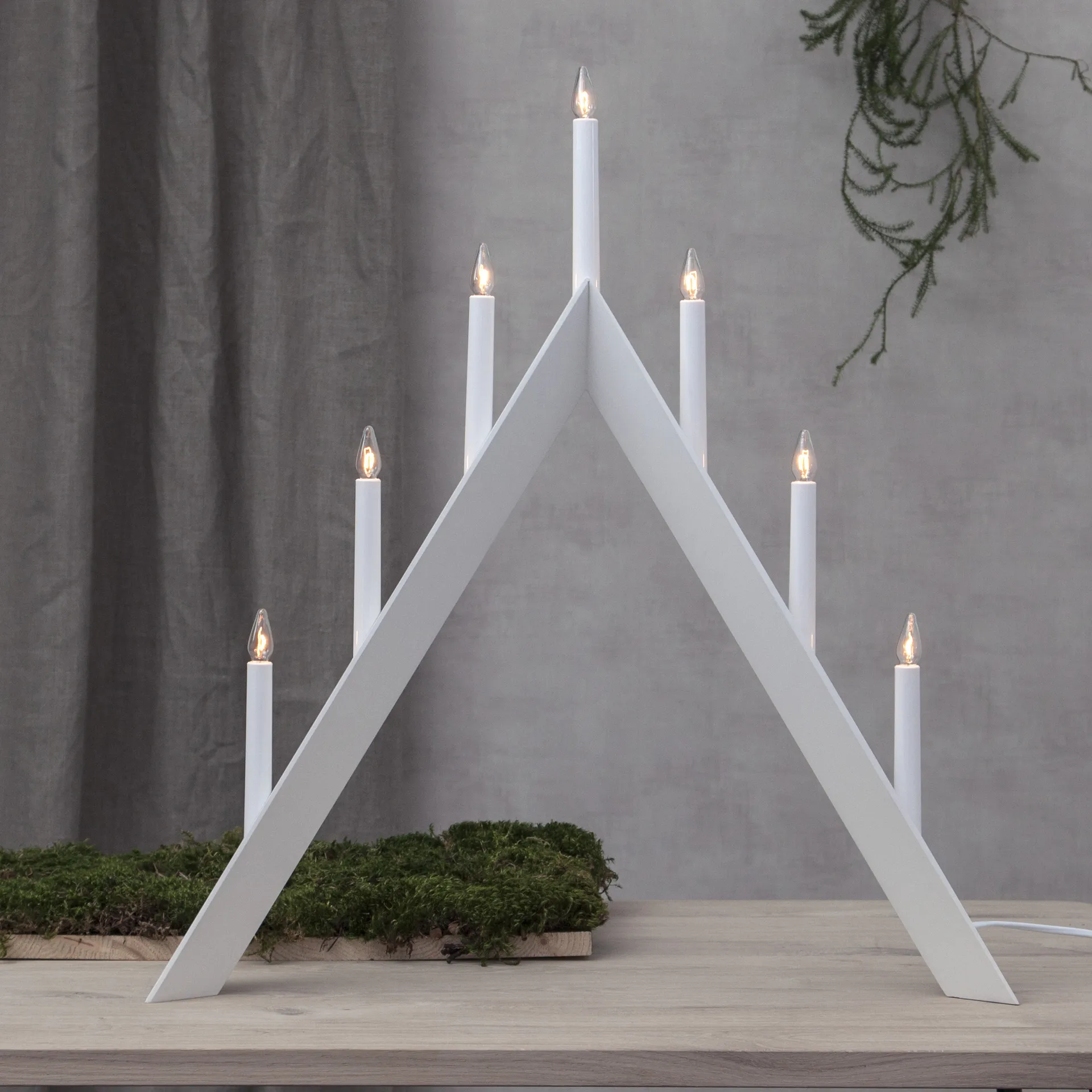 Candeliere dell'Avvento Arrow 64,5 cm, Bianco Star Trading