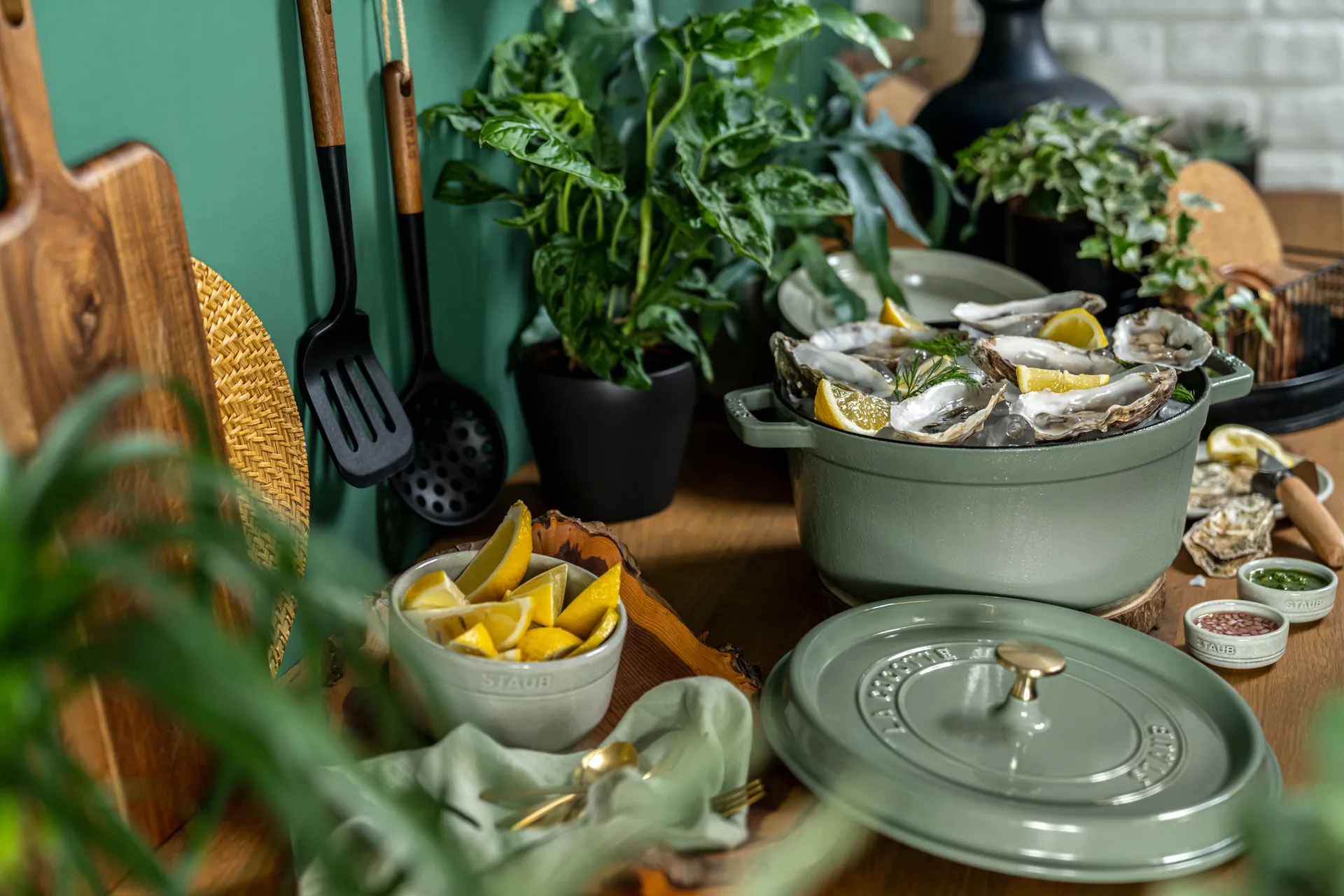 Casseruola rotonda in ghisa Staub La Cocotte 0,25 L, Legno di eucalipto STAUB