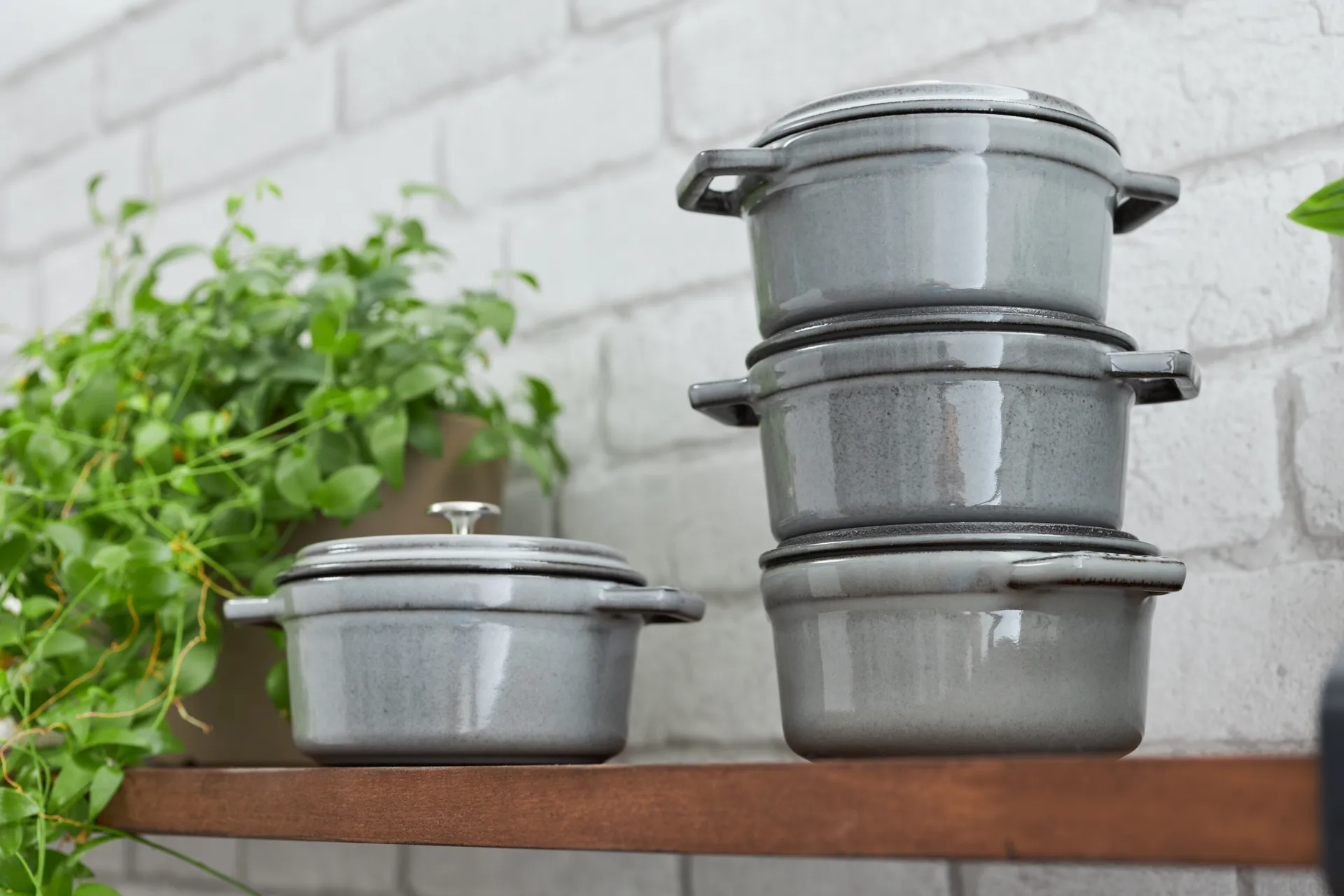 Casseruola rotonda in ghisa Staub La Cocotte 0,8 L, Grigio grafite STAUB