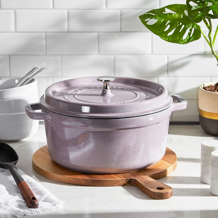Casseruola rotonda in ghisa Staub La Cocotte 5,2 L, Cherry Blossom STAUB