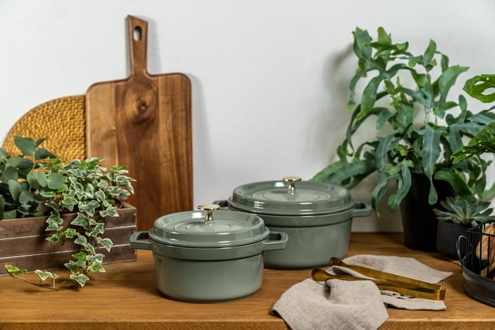Casseruola rotonda in ghisa Staub La Cocotte 5,2 L, Legno di eucalipto STAUB