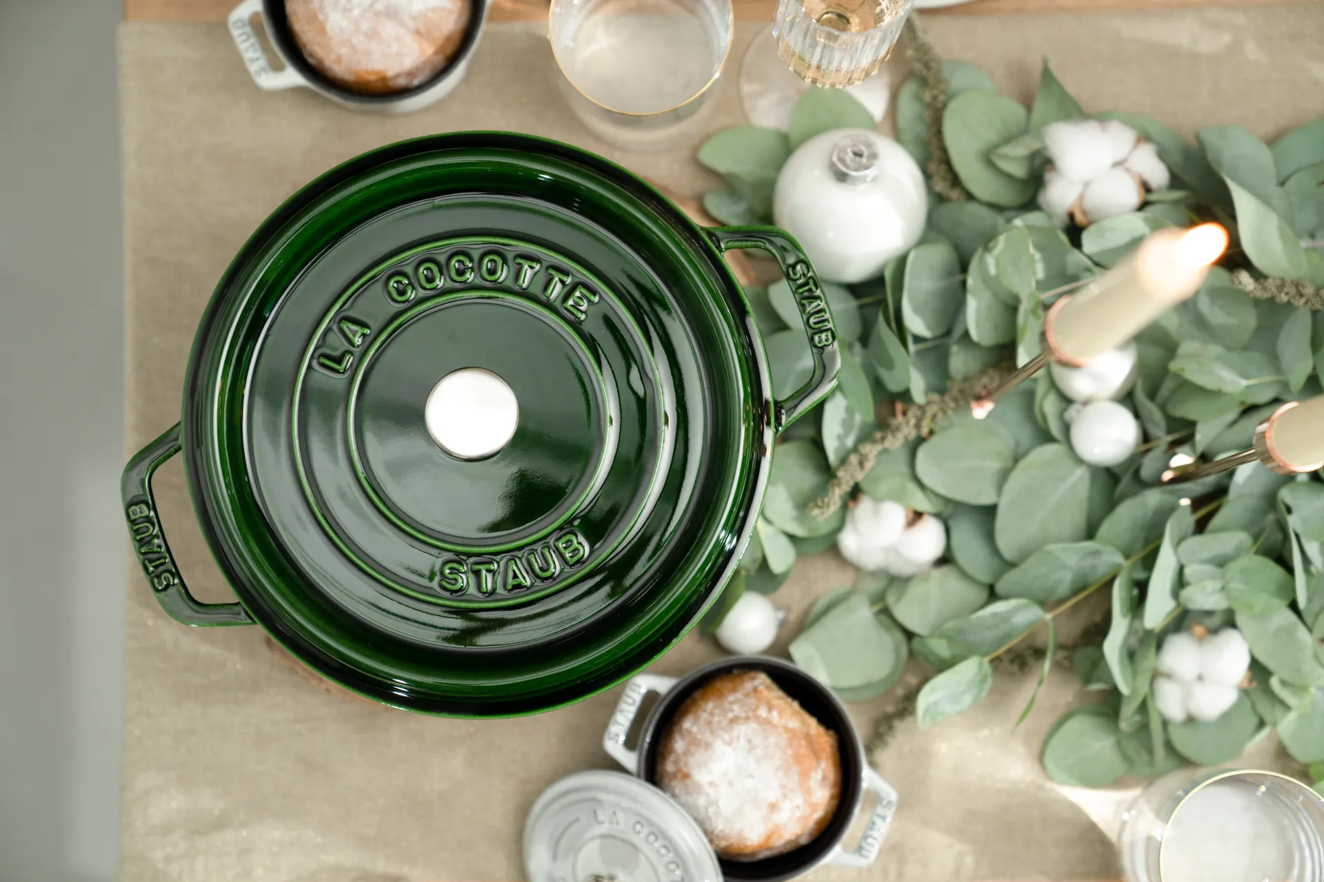 Casseruola rotonda in ghisa Staub La Cocotte 5,2 L, Verde basilico STAUB