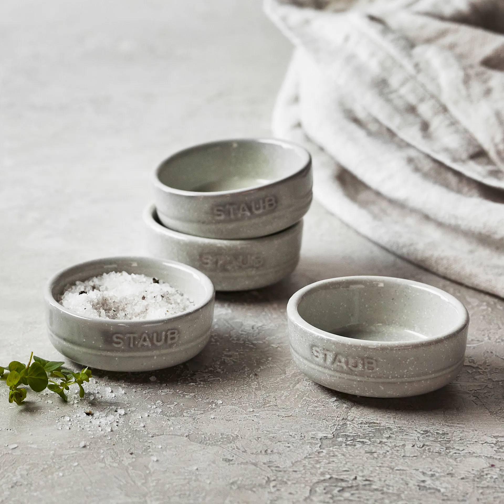 Ciotole mini Staub New White Truffle confezione da 4, Ø 5 cm
​ STAUB