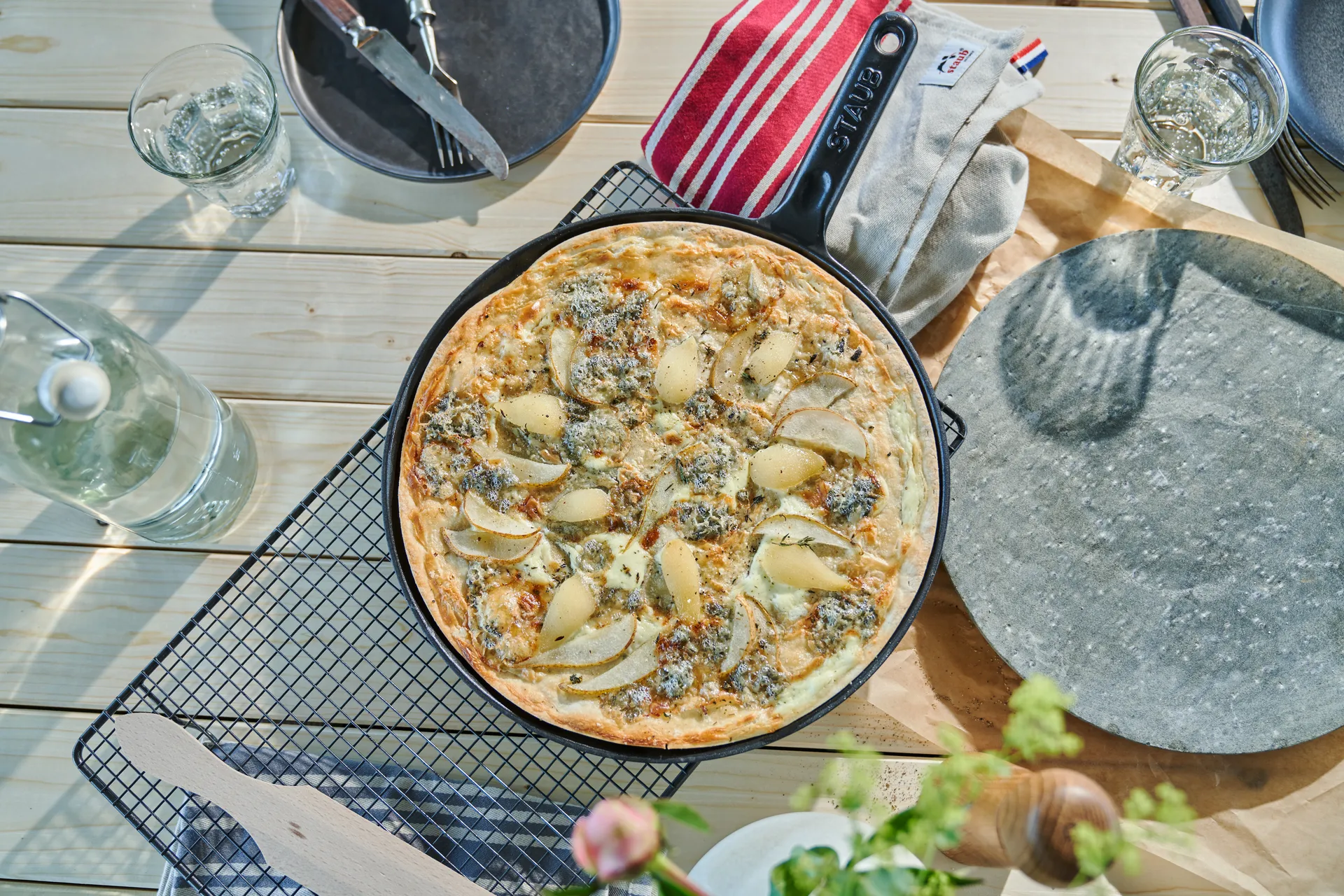 Padella per pancake Staub manico in ferro Ø30 cm, Nero STAUB