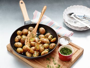 Padella Staub in ghisa nera con manico in legno chiaro - Ø26 cm - STAUB