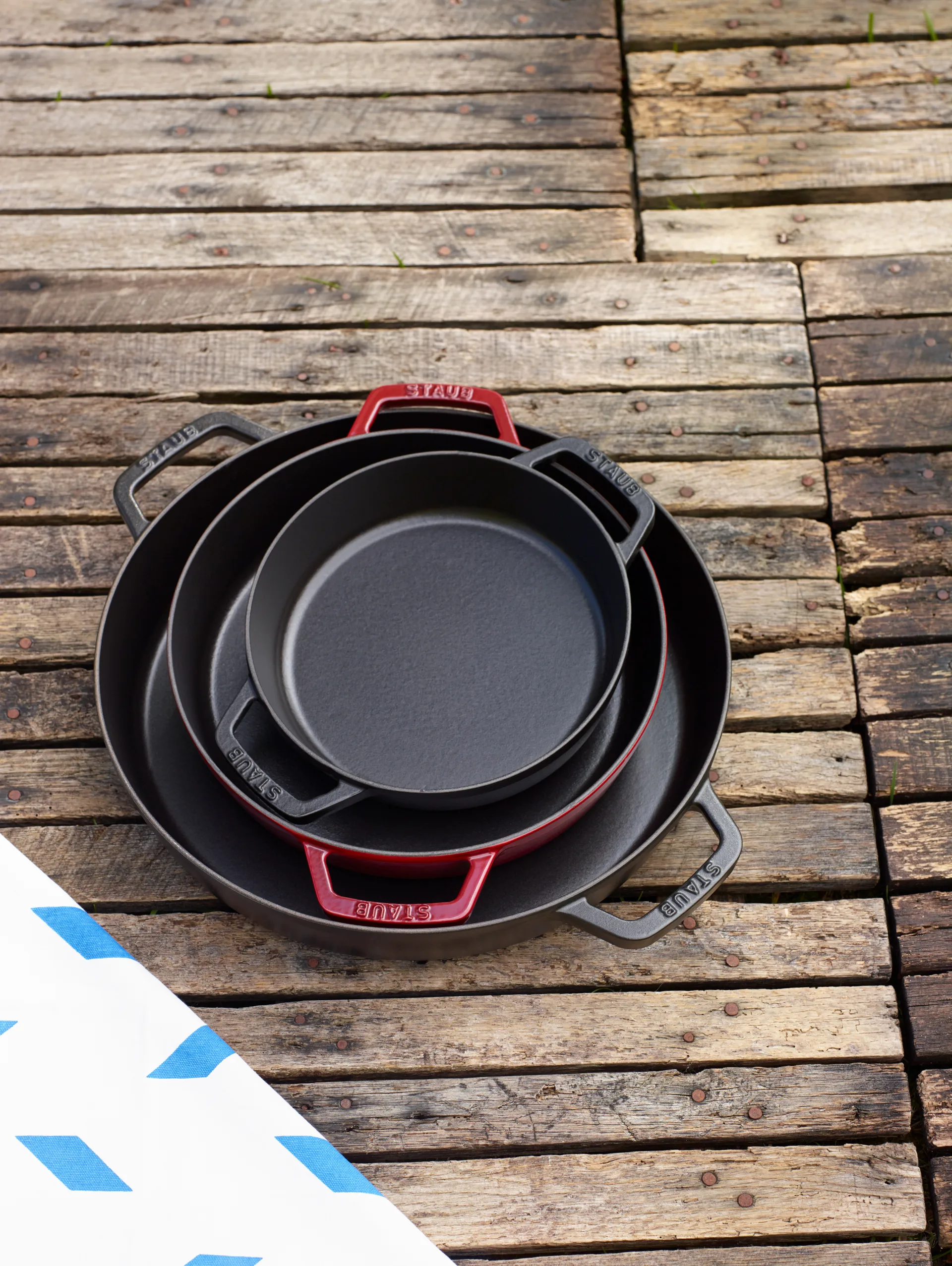 Paellera Staub in ghisa con 2 manici Ø34 cm, Nero STAUB