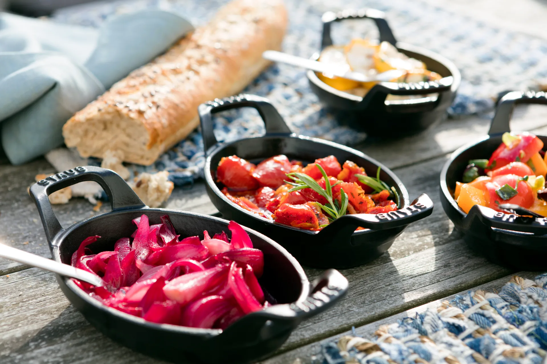 Pirofila ovale in ghisa Staub 15 cm, Nero STAUB