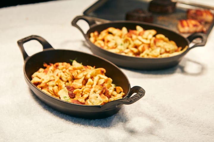 Pirofila ovale in ghisa Staub 21 cm, Nero STAUB