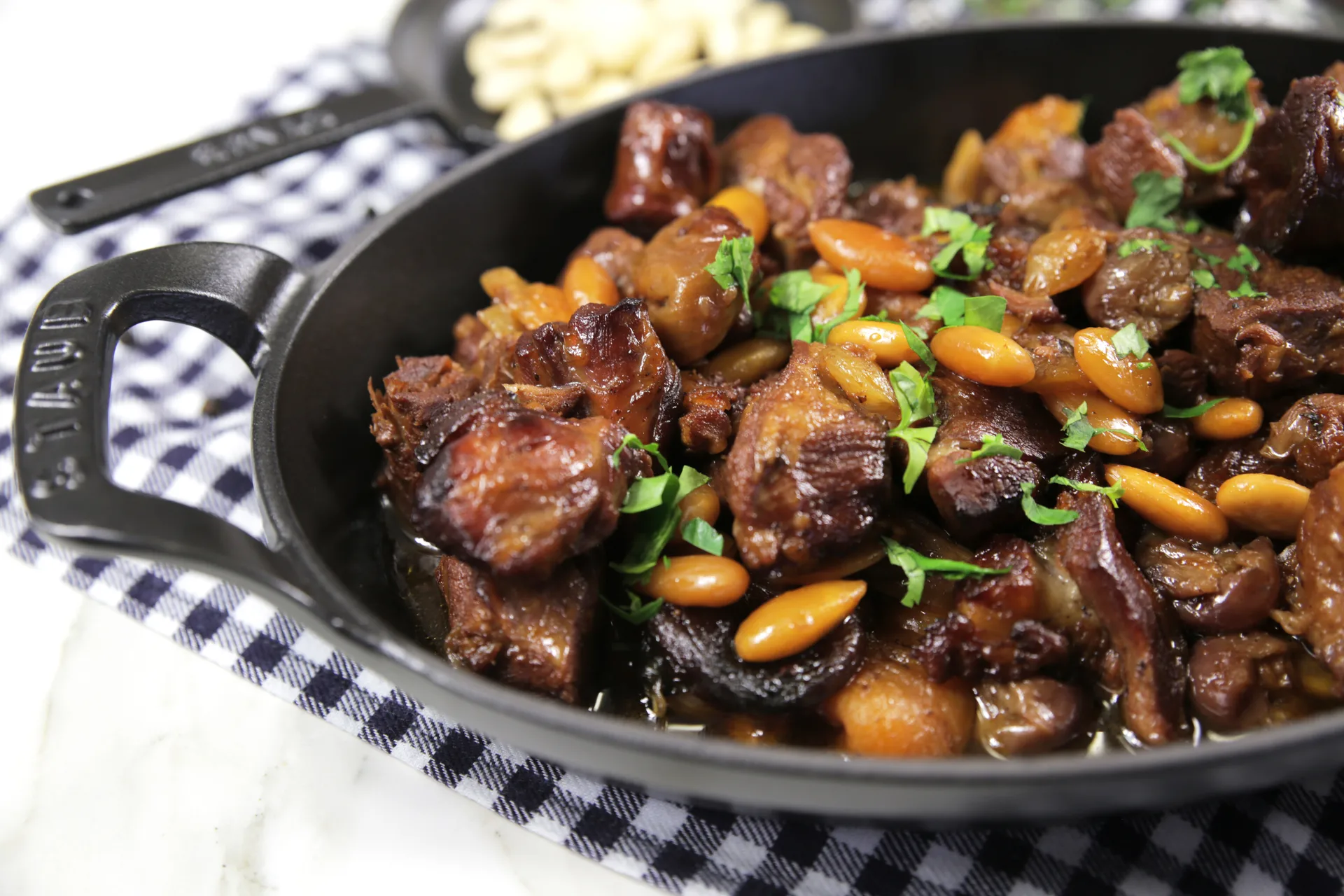 Pirofila ovale in ghisa Staub 37 cm, Nero STAUB