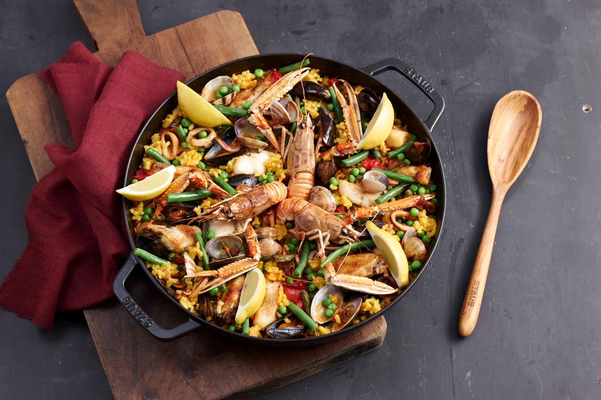 Tegame ovale in ghisa Staub con 2 manici nero, Ø26 cm STAUB