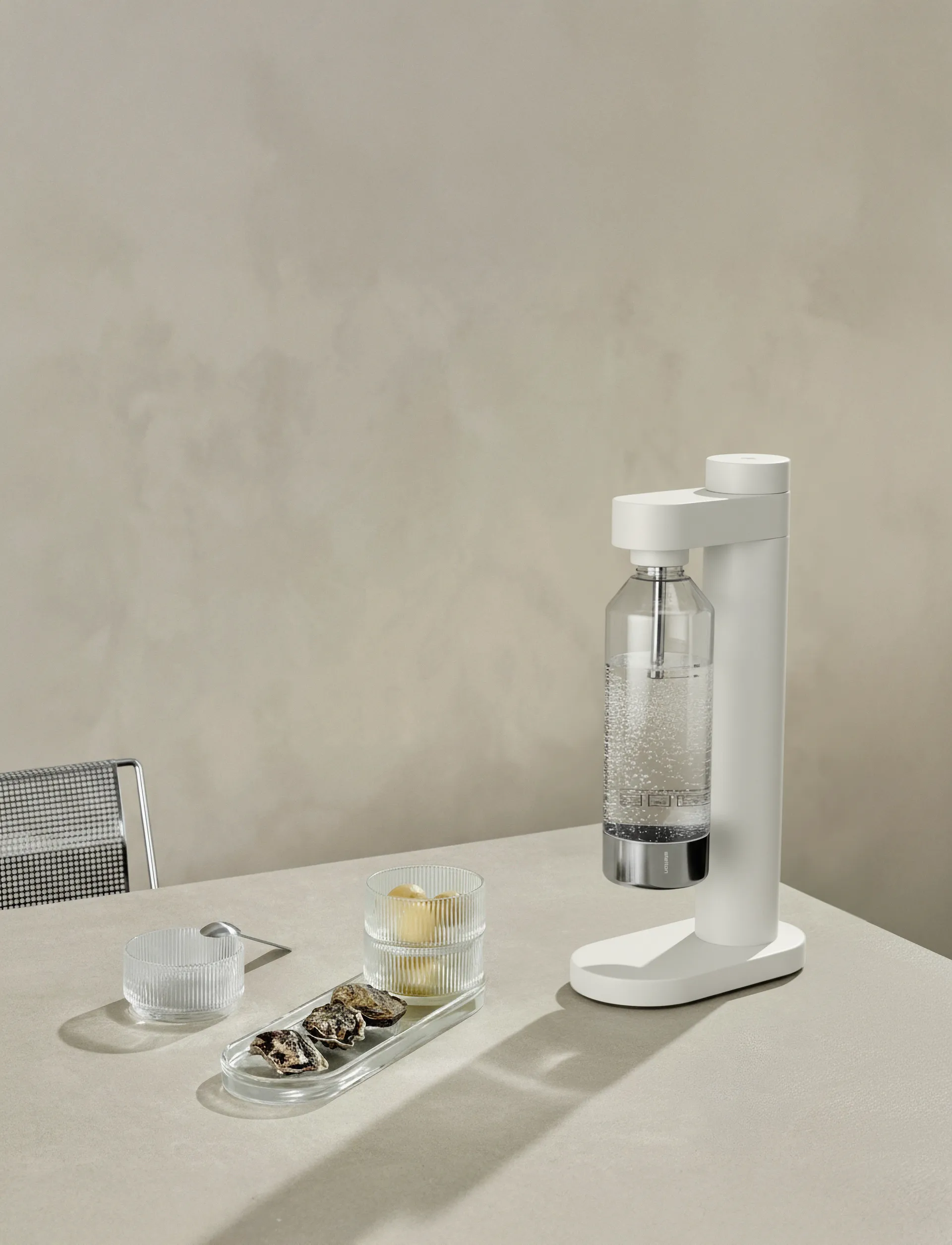Macchina per acqua frizzante Brus, Soft white Stelton