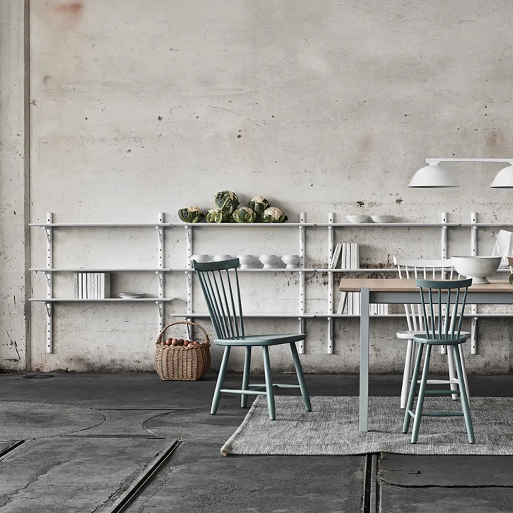 Applique Ikon, betulla chiara laccata opaca, profondità: 21 cm Stolab