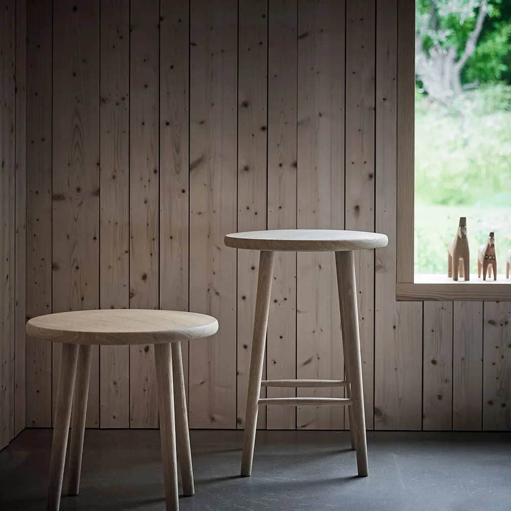 Miss Button sgabello rotondo, Rovere oliato naturale, basso, Ø44x45 cm Stolab