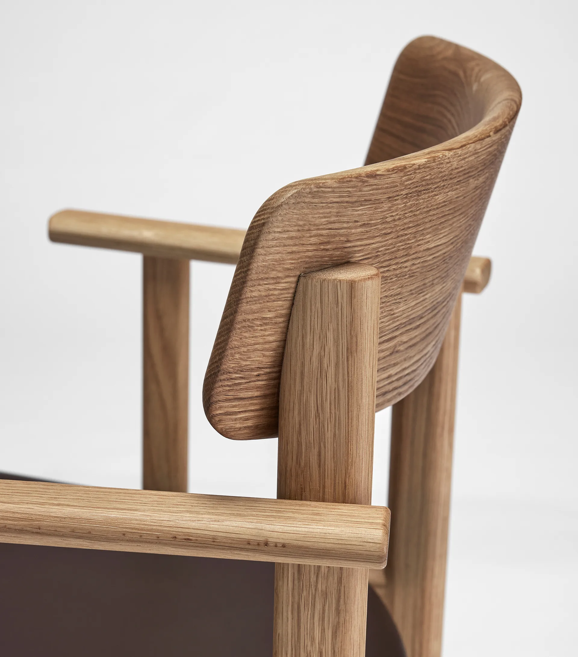 Poltrona Pal, Rovere naturale olio-Elmosoft 93129 Stolab