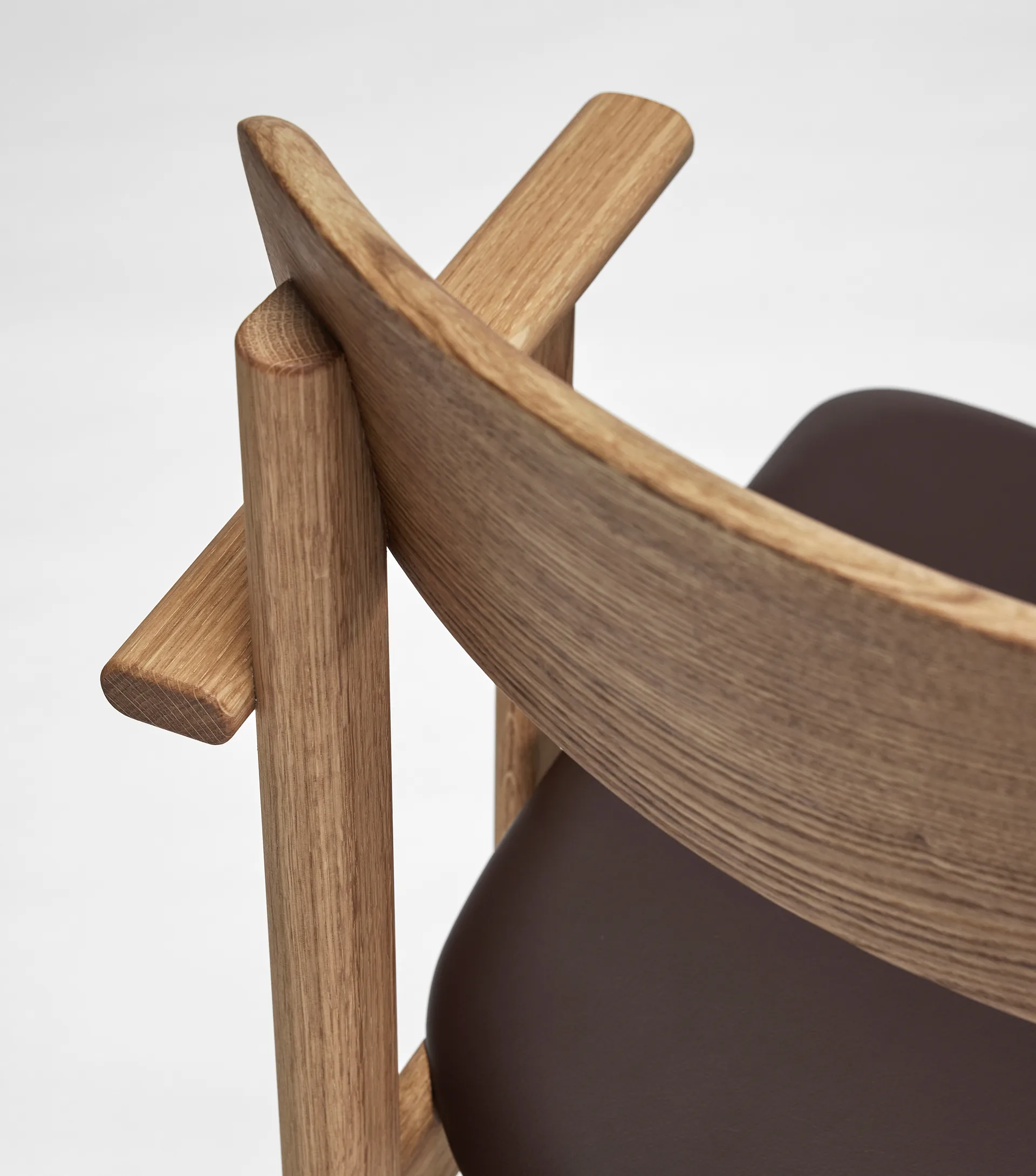 Poltrona Pal, Rovere naturale olio-Elmosoft 93129 Stolab