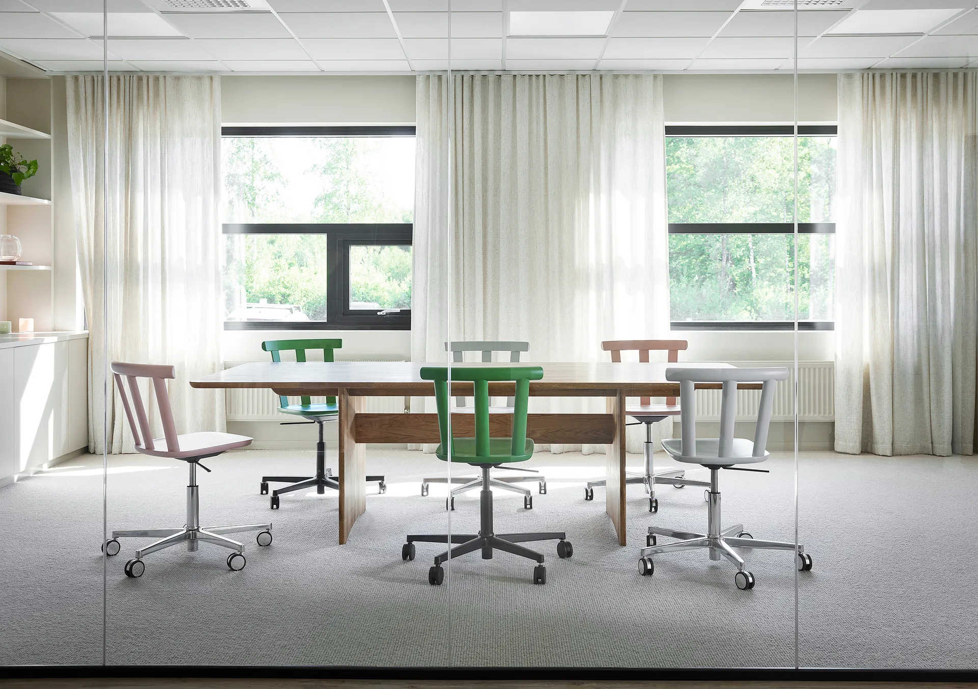 Sedia Alt in betulla girevole con sedile rivestito, Hallingdal 65-103 grey/beige-bianco 21 Stolab