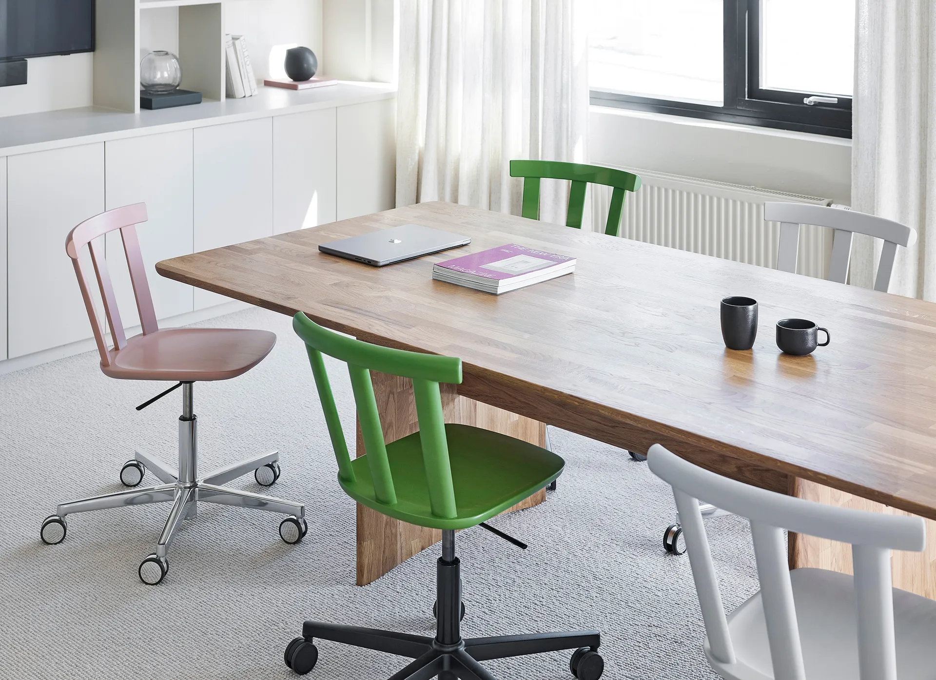 Sedia Alt in betulla girevole con sedile rivestito, Hallingdal 65-960 verde-muschio verde 16 Stolab