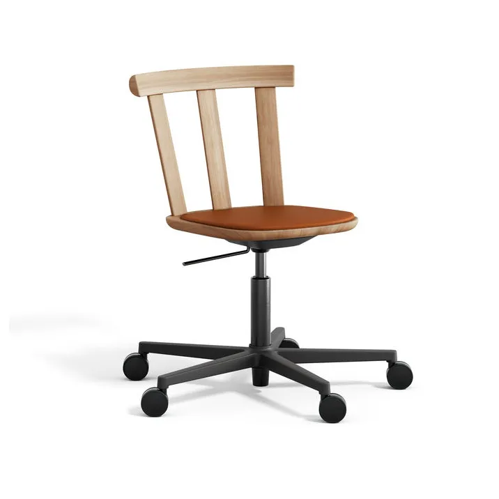 Sedia Alt in rovere girevole con sedile rivestito, Elmotique 43807-olio naturale Stolab