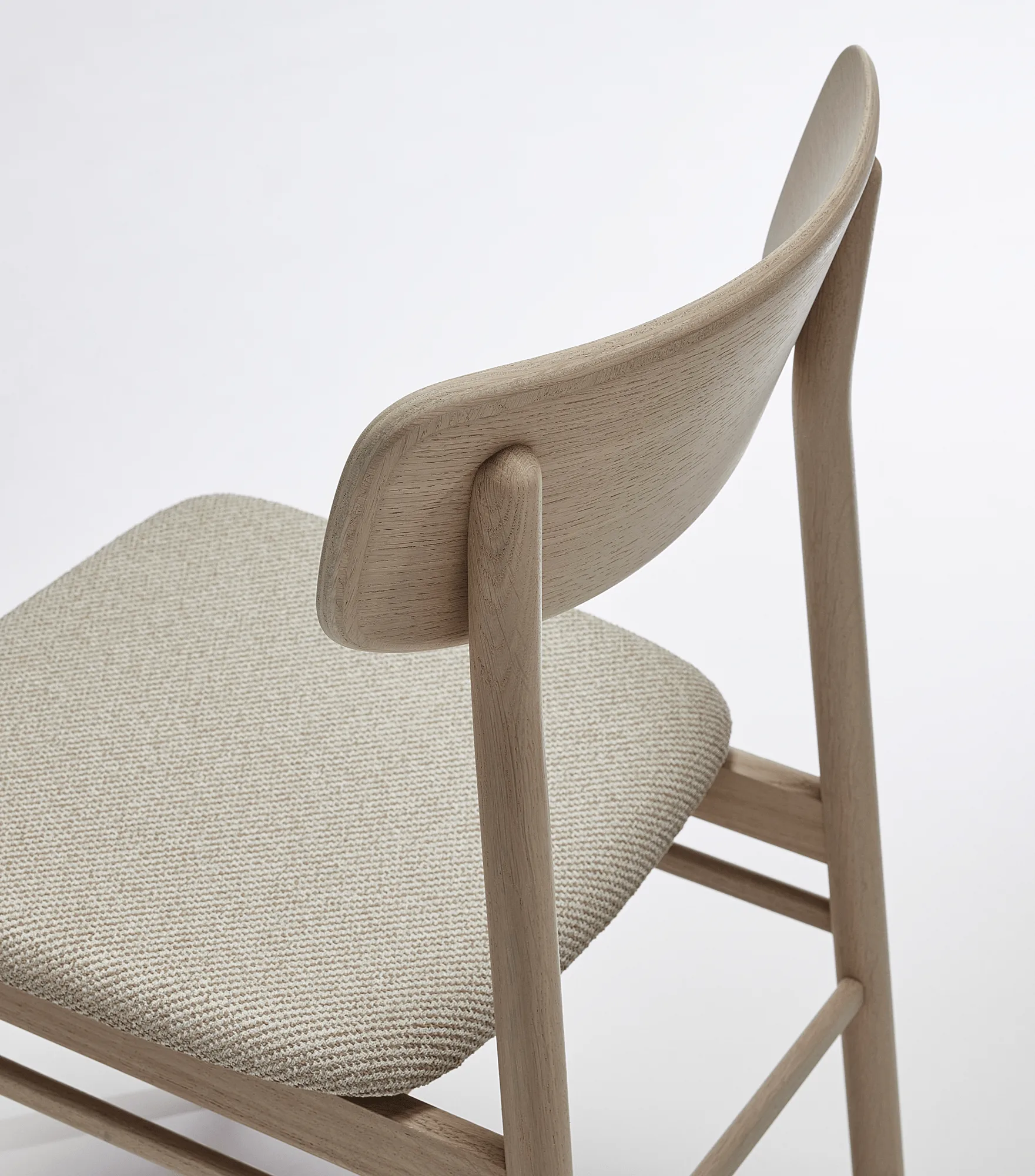 Sedia Prima Vista in rovere chiaro laccato opaco, Tessuto Atto Driftwood V3576/01 grigio Stolab