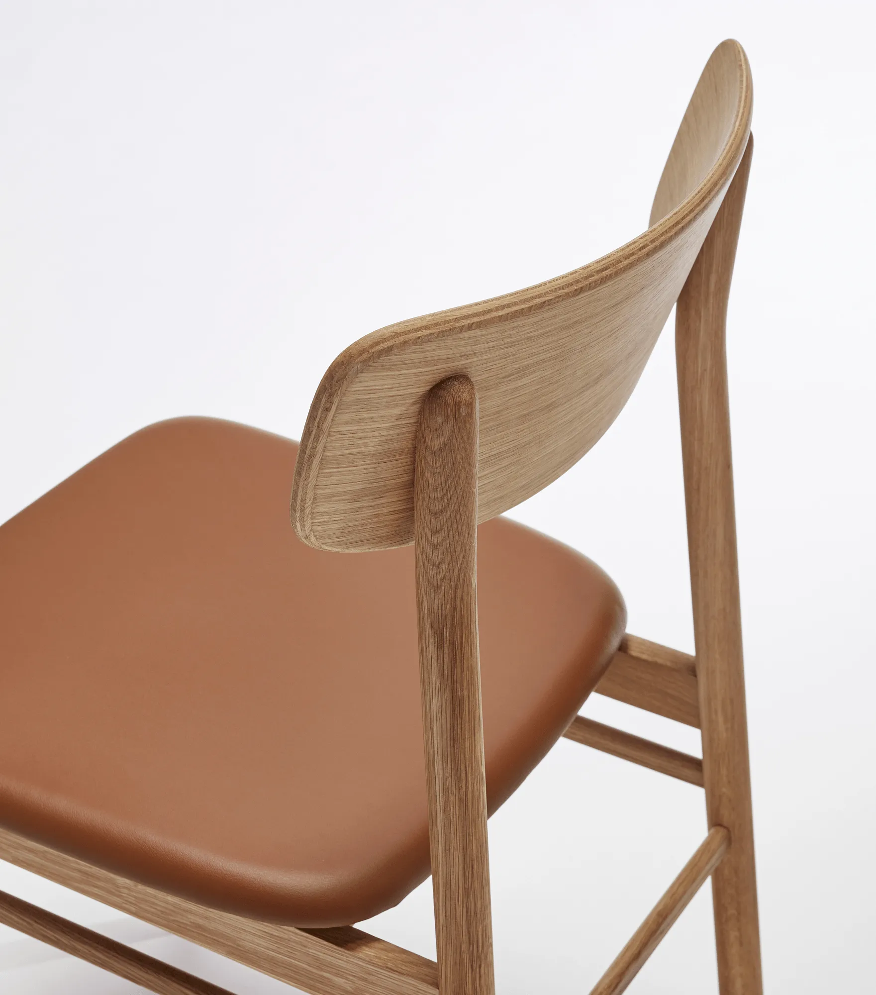 Sedia Prima Vista in rovere oliato, Pelle Elmosoft 43807 cognac Stolab